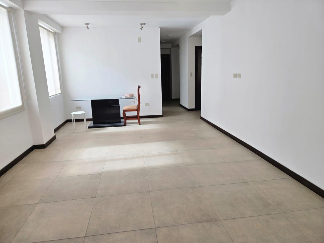 APARTMENT WITH INDEPENDENT STUDIO 5