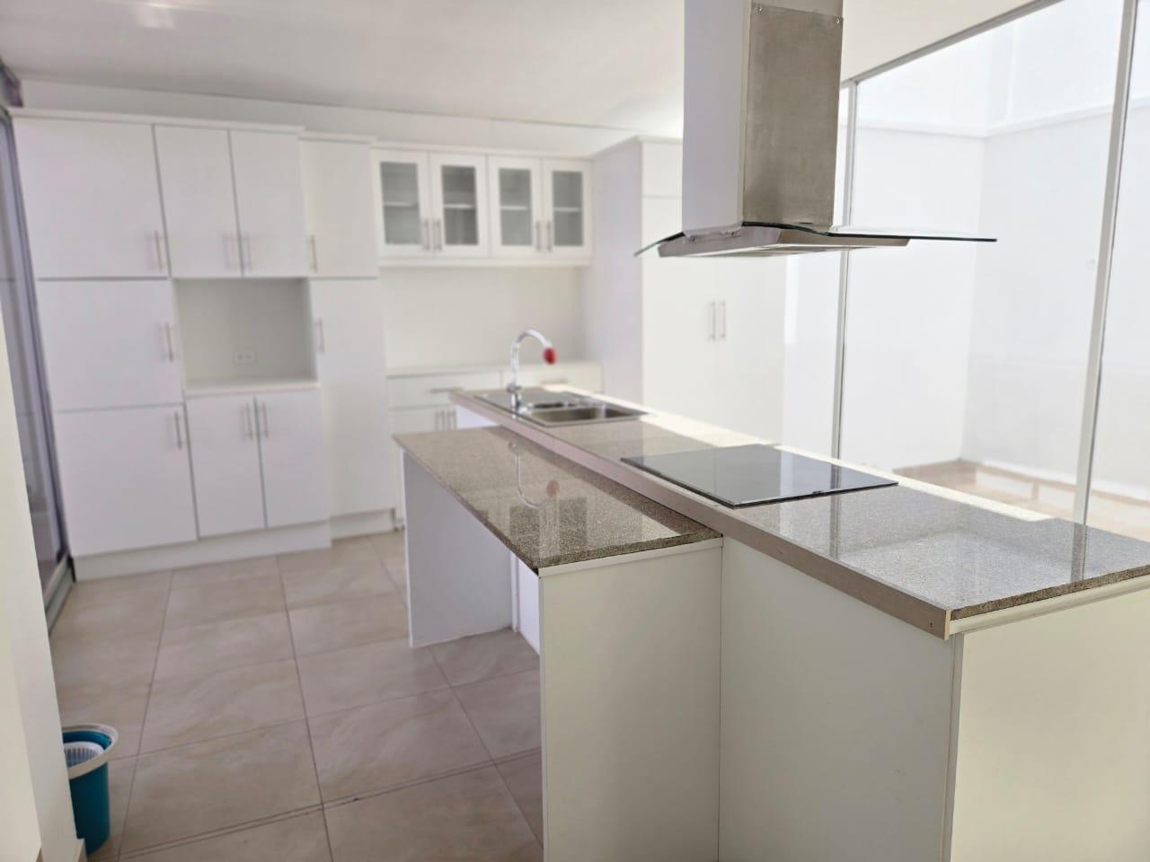 Departamento en venta en Pichincha | Quito | San Patricio de Cumbayá, Urbanización Florencia Cumbayá, 250 m²