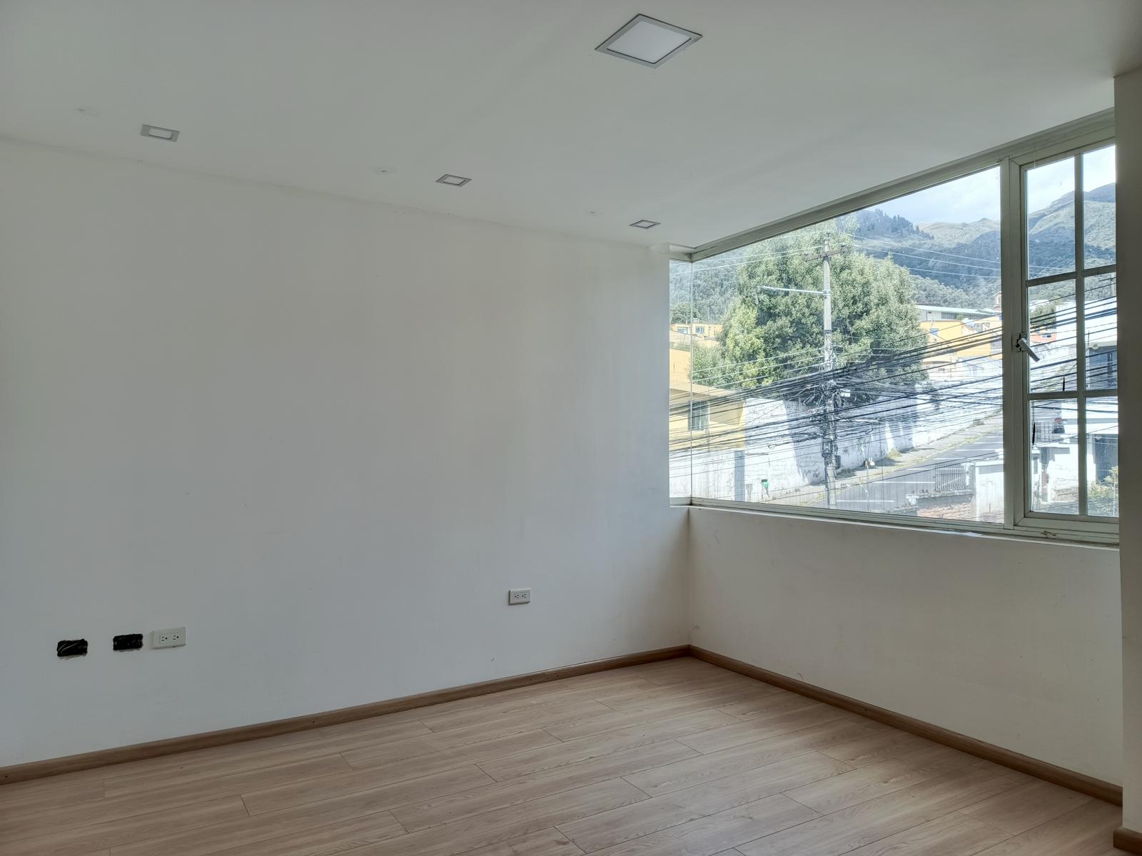 Brand New Apartment for Sale in La Florida Alta Near ANT, on Av. Occidental 3