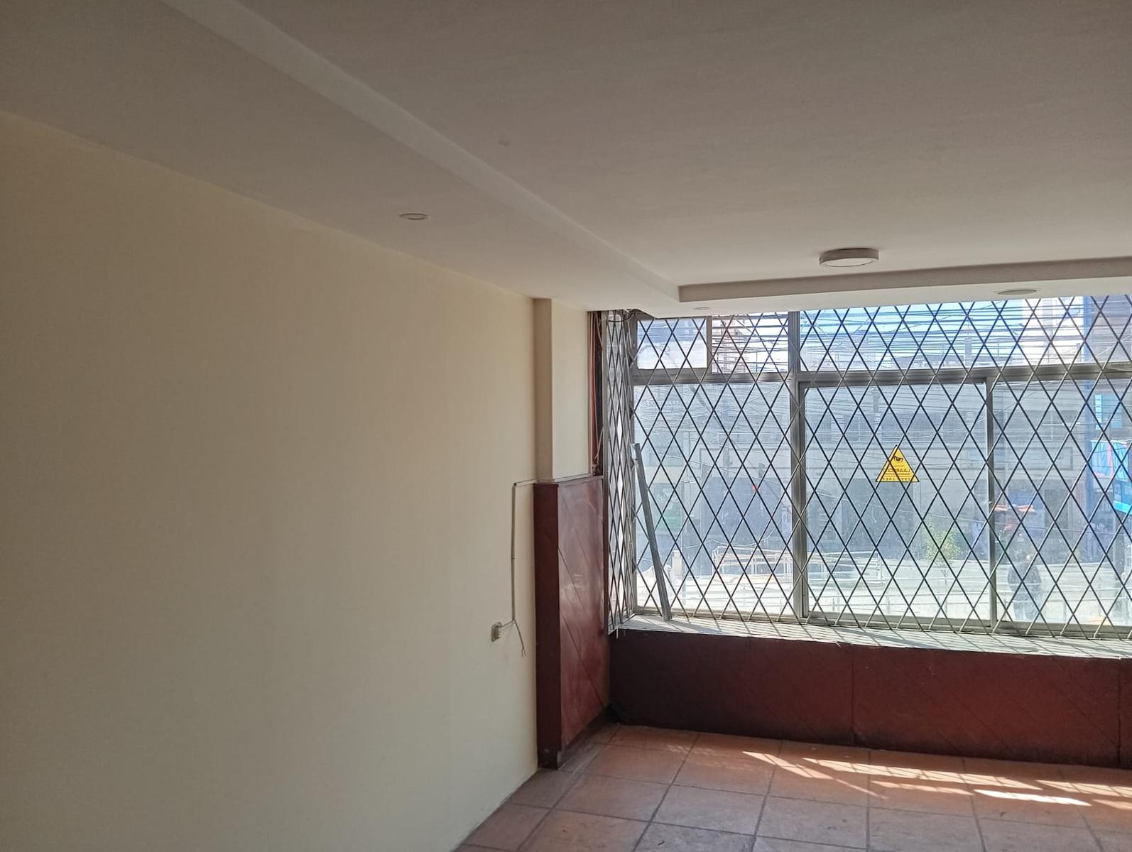 Local en alquiler en Pichincha | Quito | Rumipamba, AI | Local comercial en renta 130m2 Av 10 de agosto sector Rumipamba, 130 m²