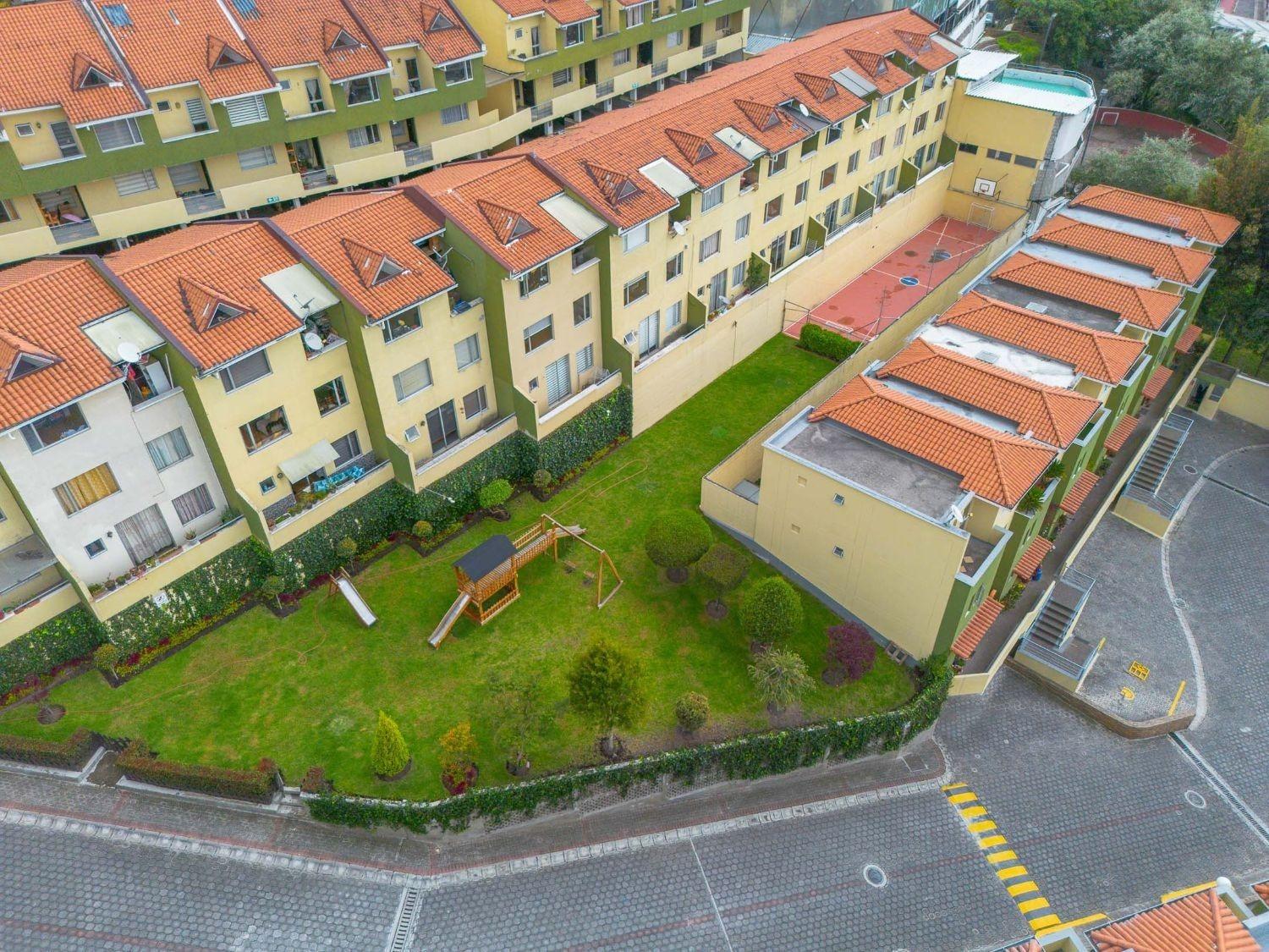 Casa en venta en Pichincha | Quito | El Condado, Conjunto Acrópolis de Occidente. Santa Anita Alta. El Condado
