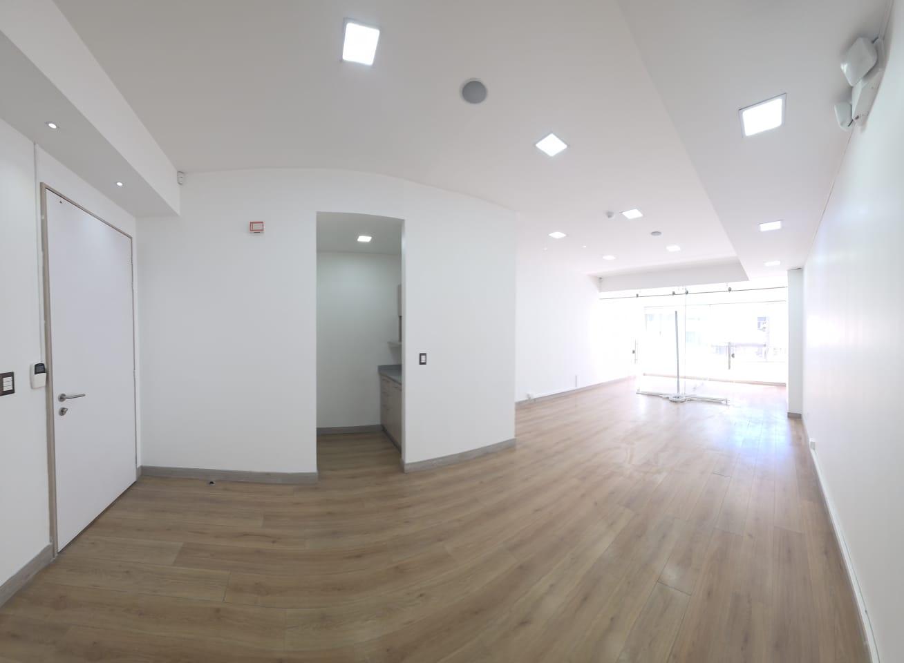 Departamento en alquiler en Pichincha | Quito | La Carolina, OFICINA EN RENTA EN QUITO, JUNTO AL MALL EL JARDIN