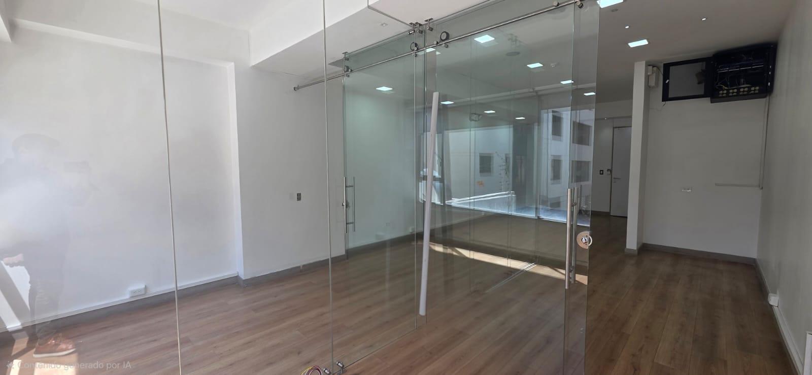 Departamento en alquiler en Pichincha | Quito | La Carolina, OFICINA EN RENTA EN QUITO, JUNTO AL MALL EL JARDIN