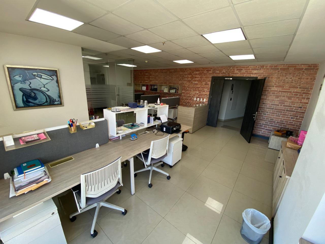 Oficina en venta en Pichincha | Quito | La Carolina, Rumipamba y de la Republica, 79 m²