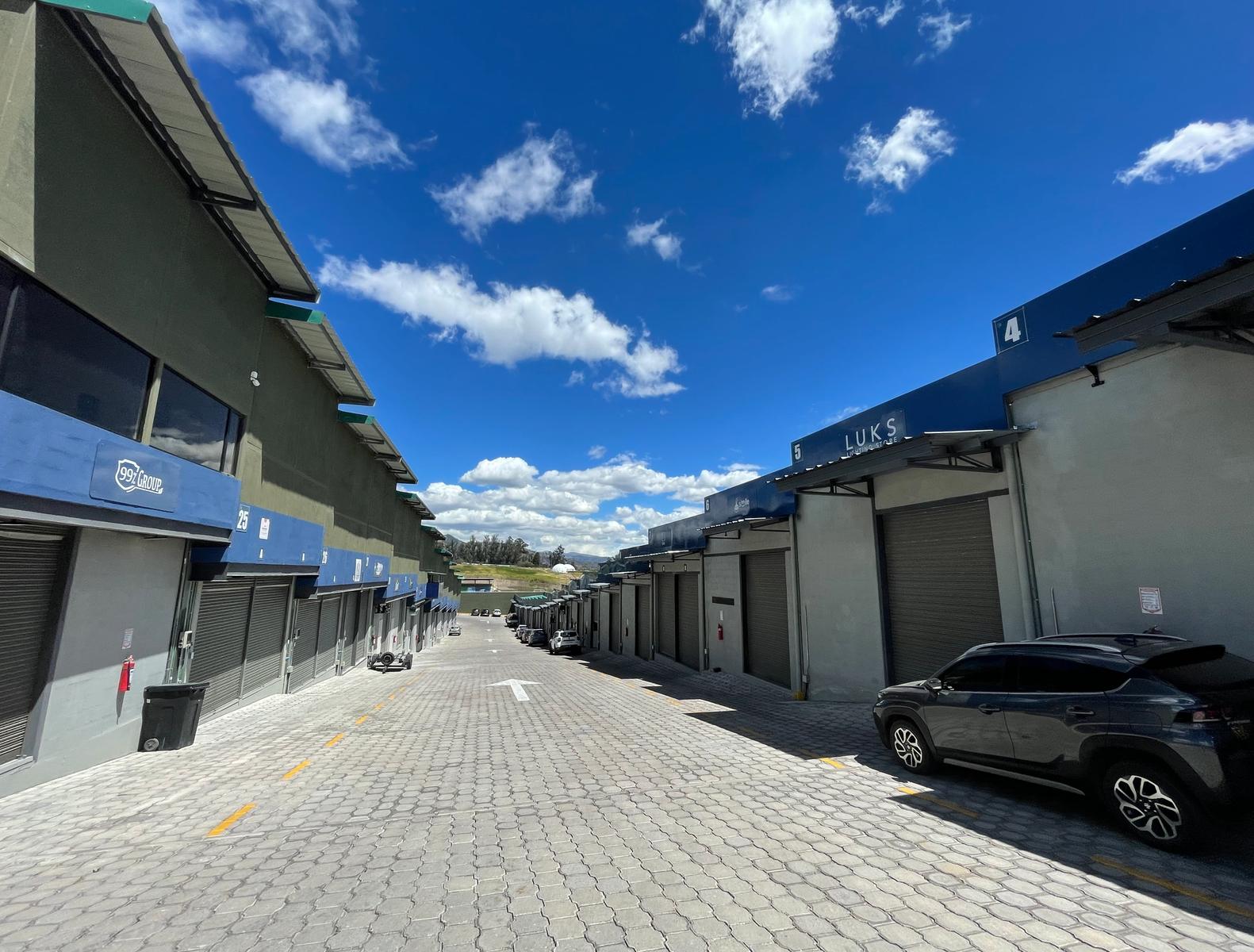 Galpón en alquiler en Pichincha | Quito | Pifo, Manuel Burbano y Pasaje El Recuerdo, 450 m²
