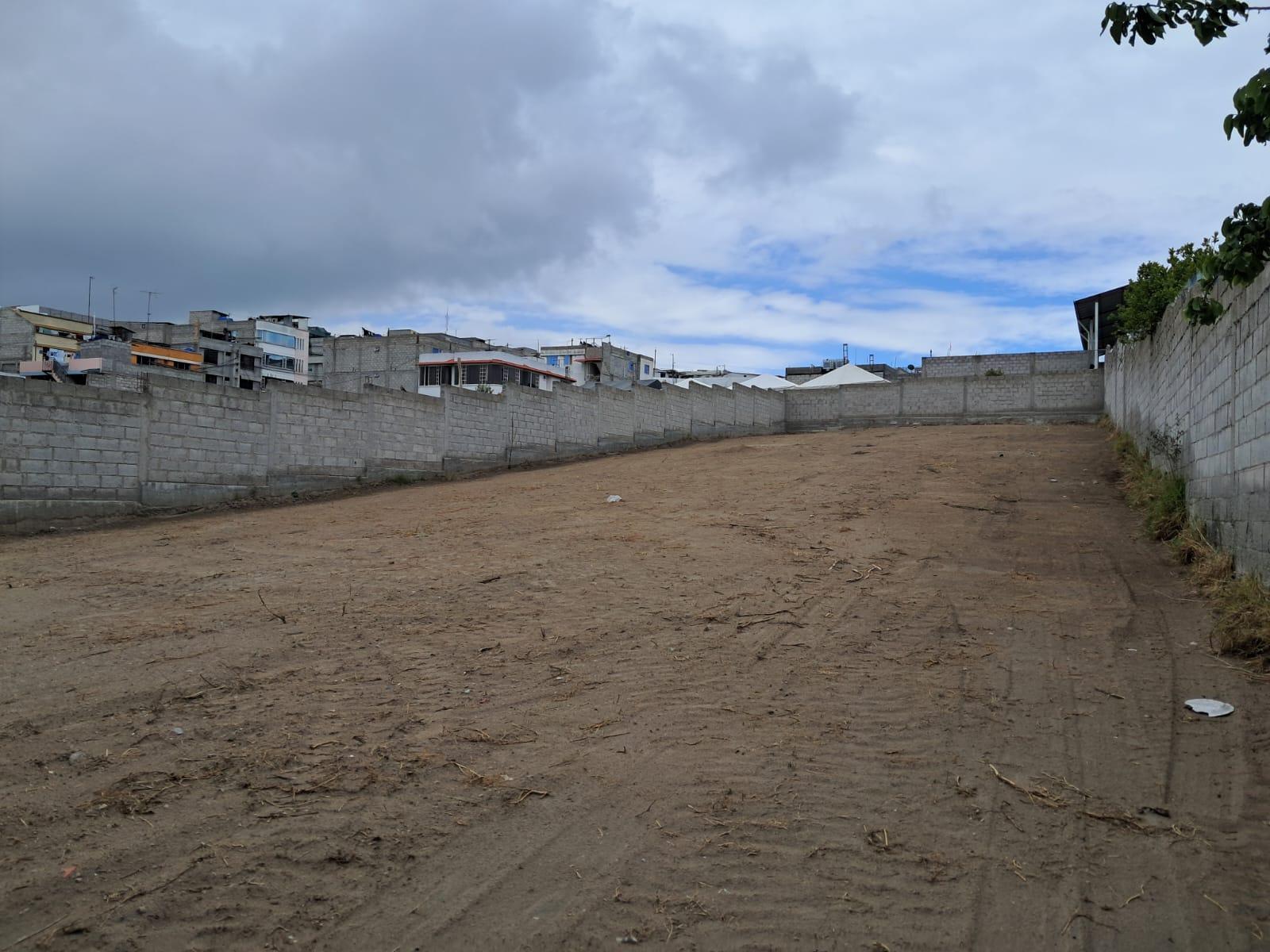 Land for Sale 834m2 in San Juan de Calderon