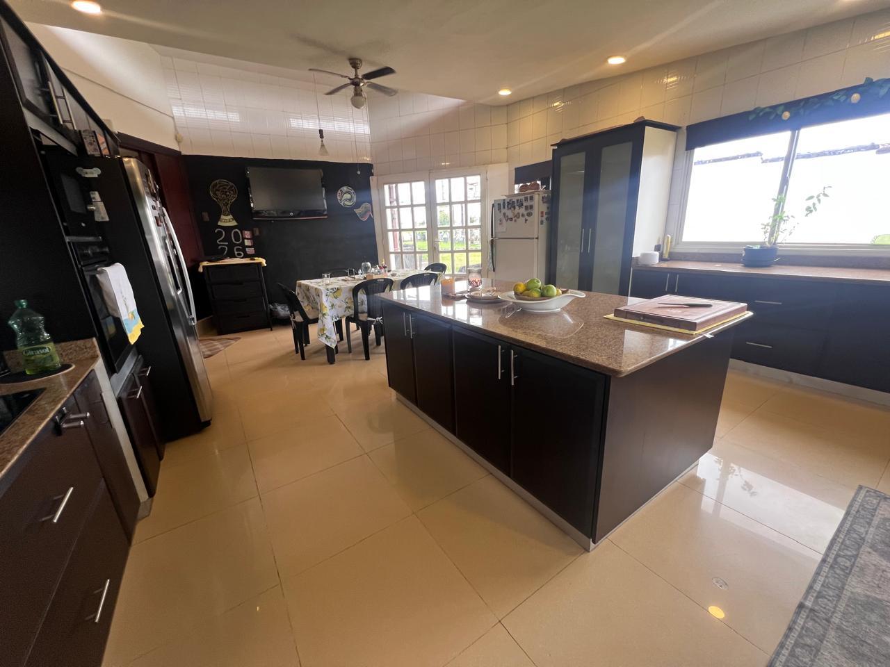 House for Sale, Fajardo Sector 4