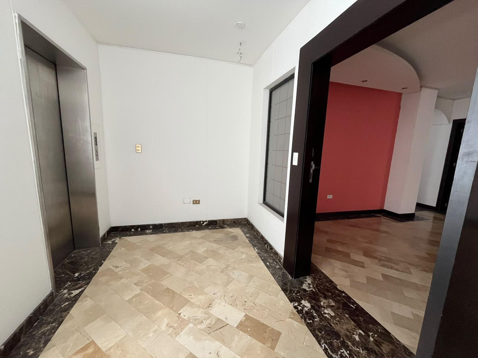 Oficina en venta en Pichincha | Quito | El Batán, Humboldt y Av. La Coruña, 464 m²