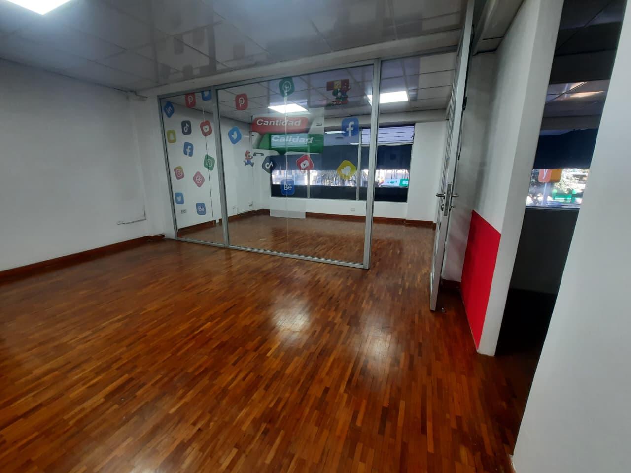 Office for Rent on A. Amazonas, 1st Floor