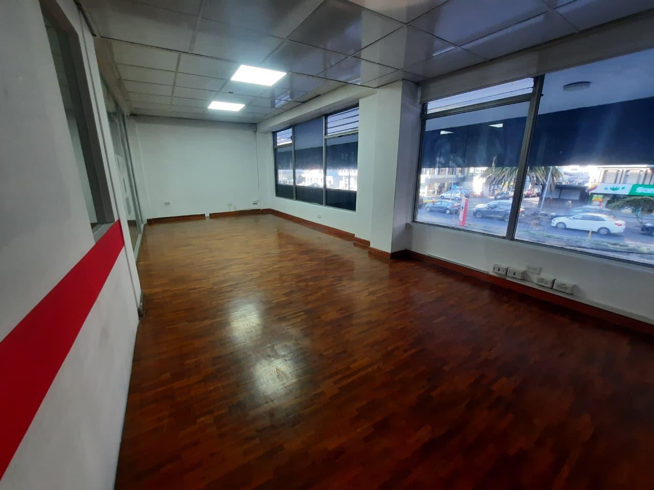 Office for Rent on A. Amazonas, 1st Floor 5