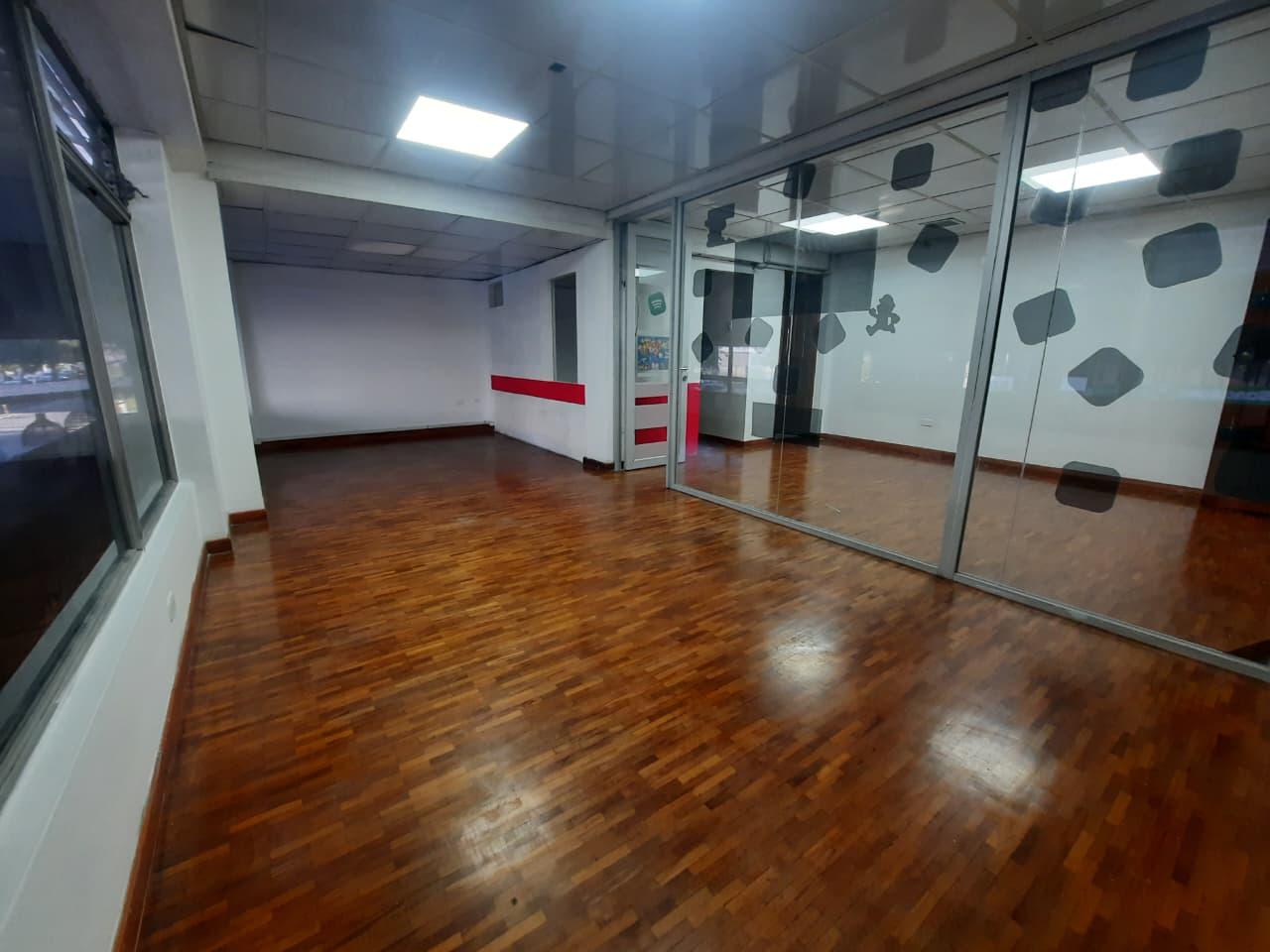 Office for Rent on A. Amazonas, 1st Floor 2