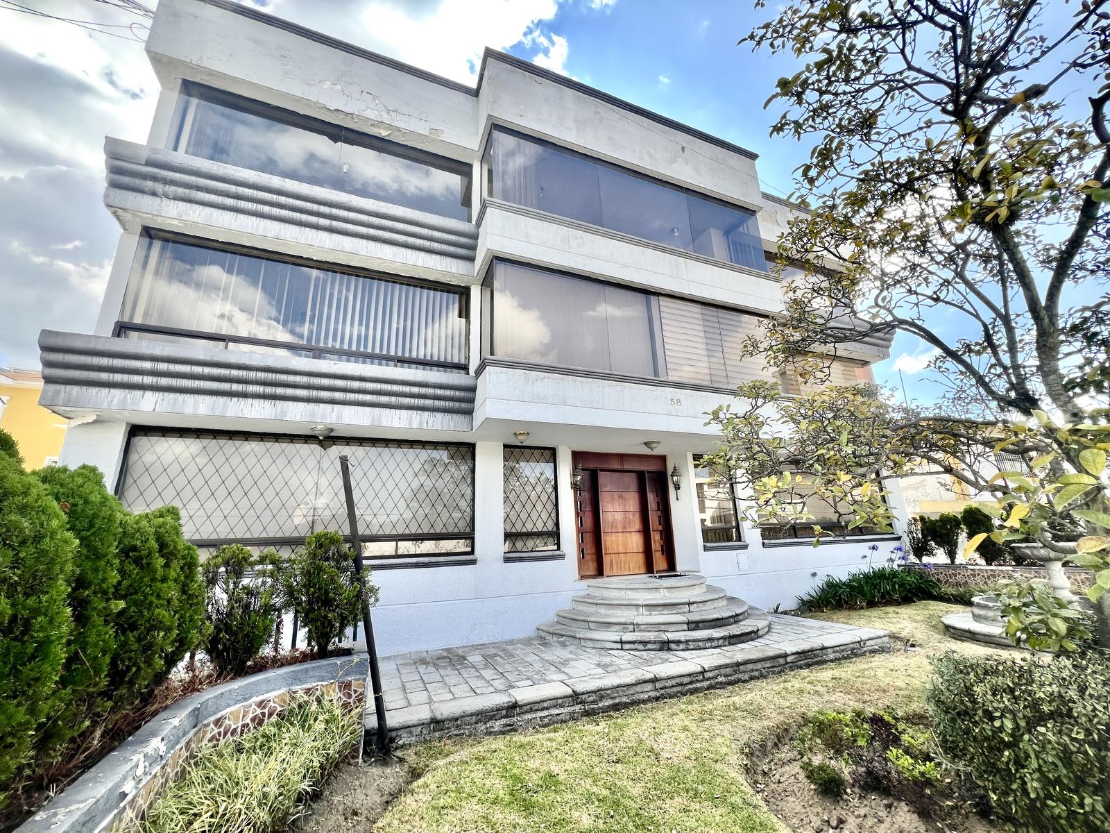 Apartment for Sale in Pinar Alto with 360° Panoramic Views and Private Terrace 3