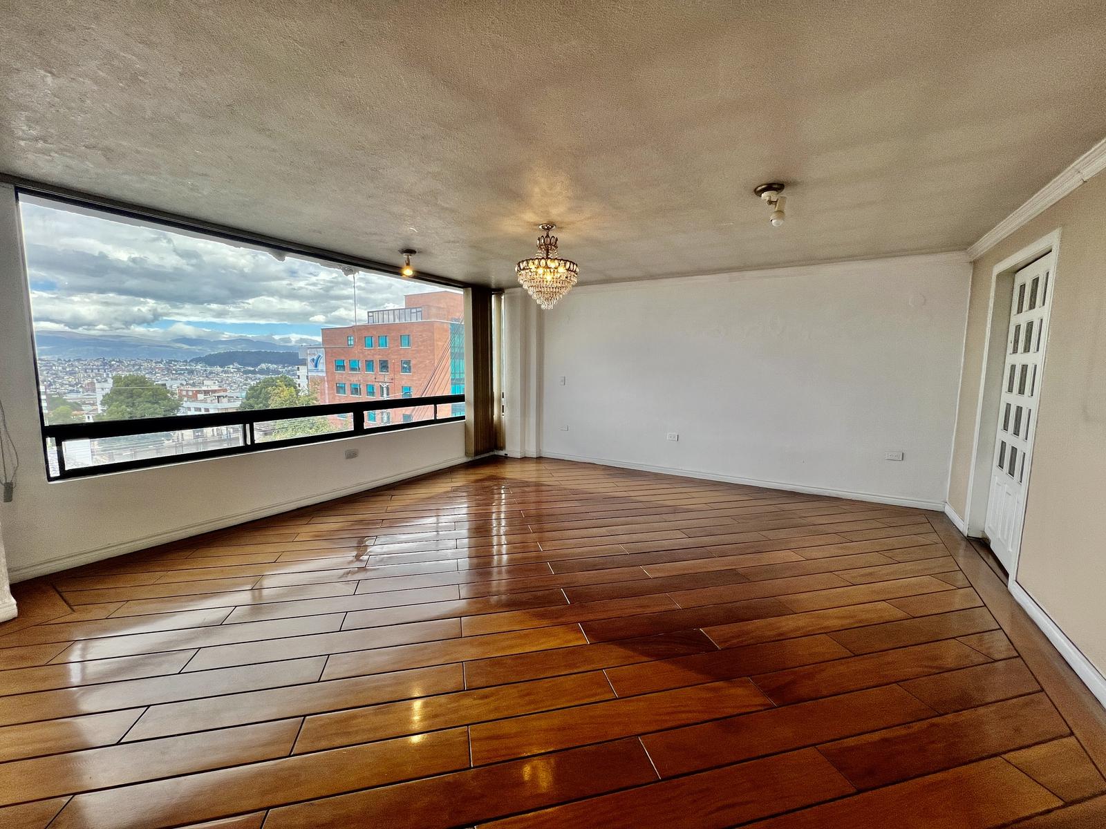 Apartment for Sale in Pinar Alto with 360° Panoramic Views and Private Terrace 5