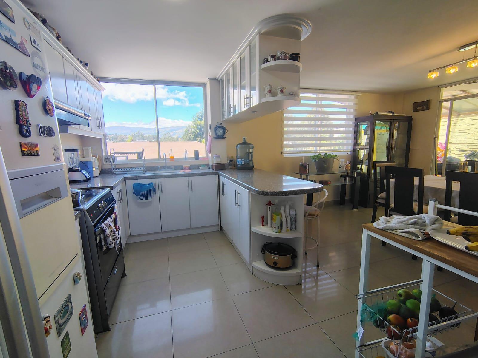 Casa en venta en Ecuador | Pichincha | Quito, ALANGASI N2G - N2-86 86, 293 m²