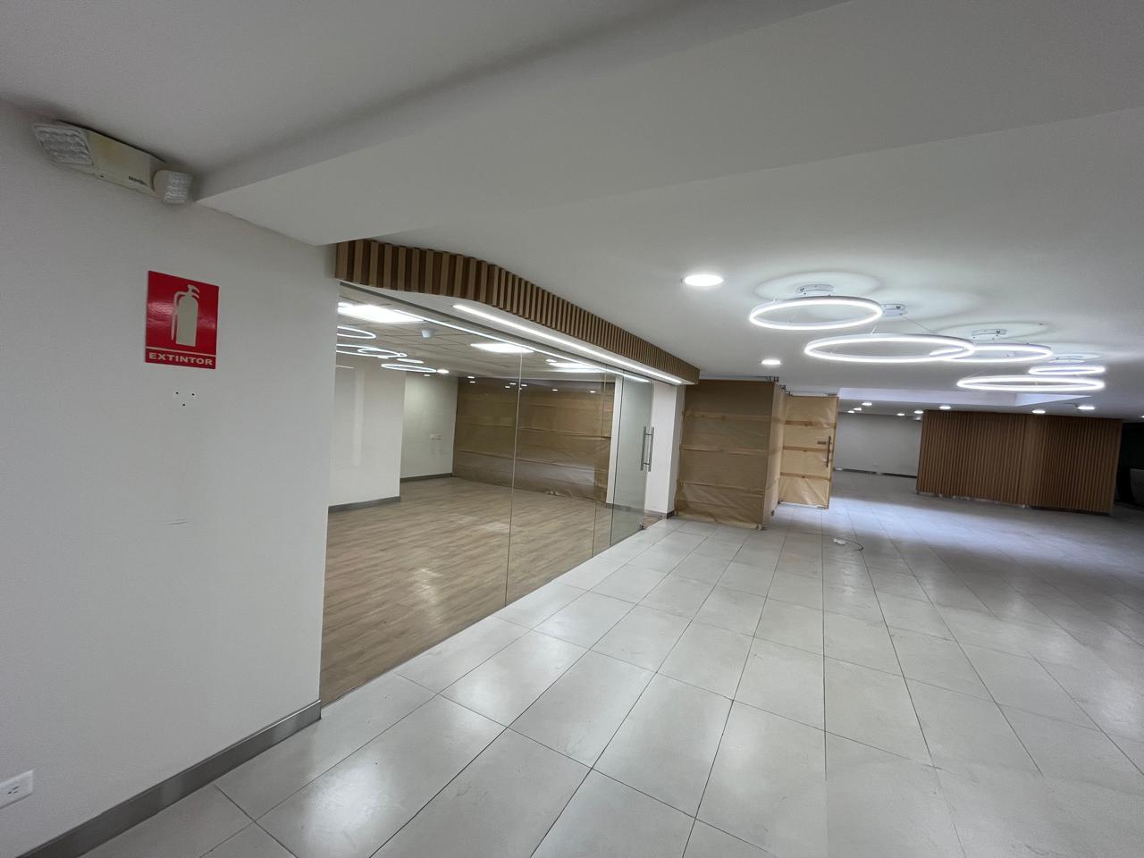 Local en venta en Pichincha | Quito | La Mariscal, Avenida 6 de Diciembre entre La Niña y Av. Orellana, 568 m²