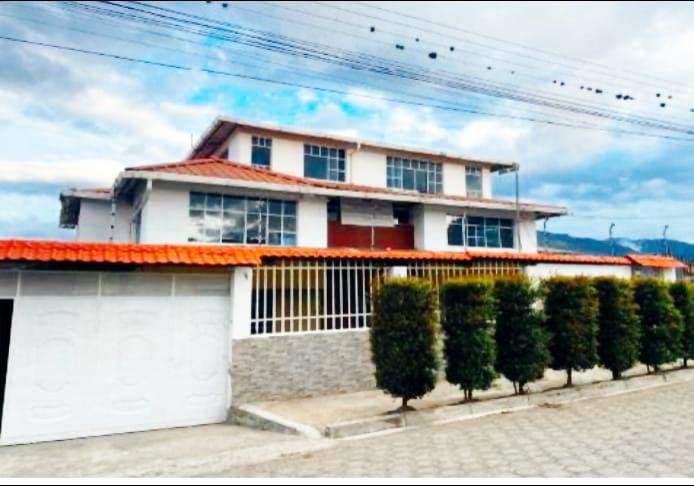 Casa en venta en Imbabura | Ibarra | Norte de Ibarra, IBARRA . ALPACHACA CALLE ZAMORA Y AV. MONS. LEONIDAS PROAÑO, 545 m²