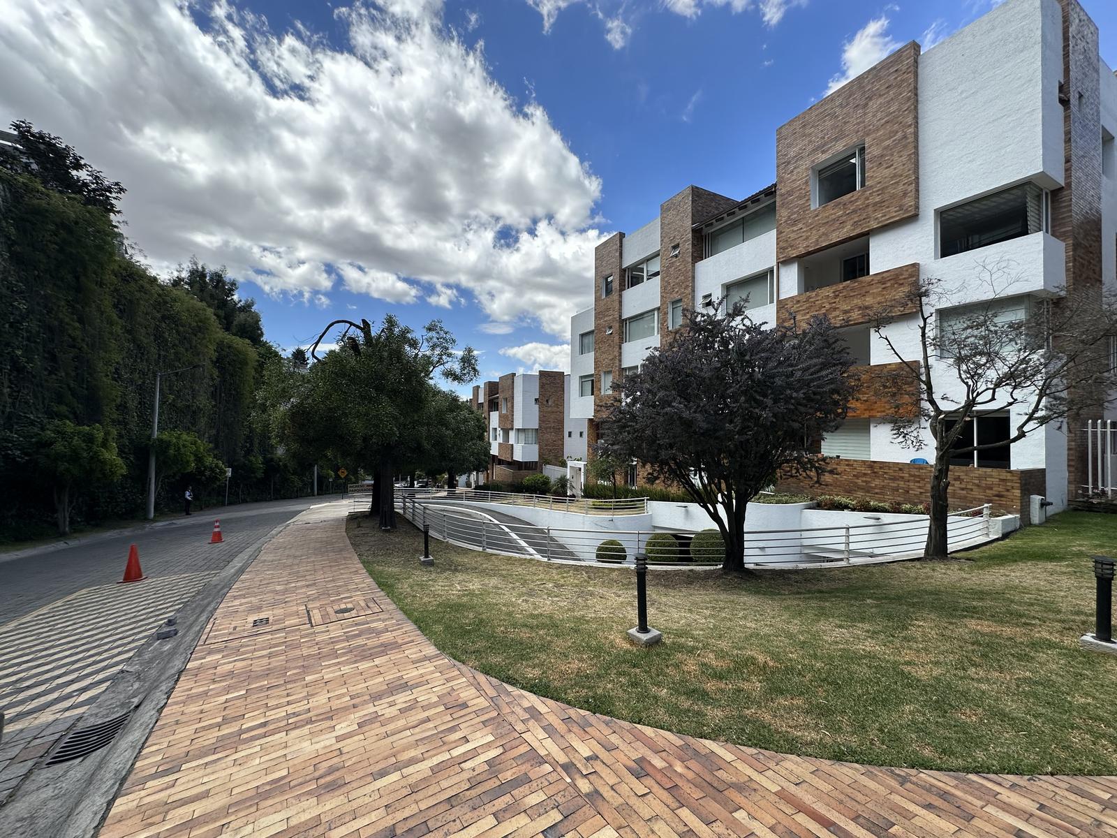 Departamento en venta en Pichincha | Quito | Monteserrín, Terrazas del Moral, Monteserrin, 273 m²