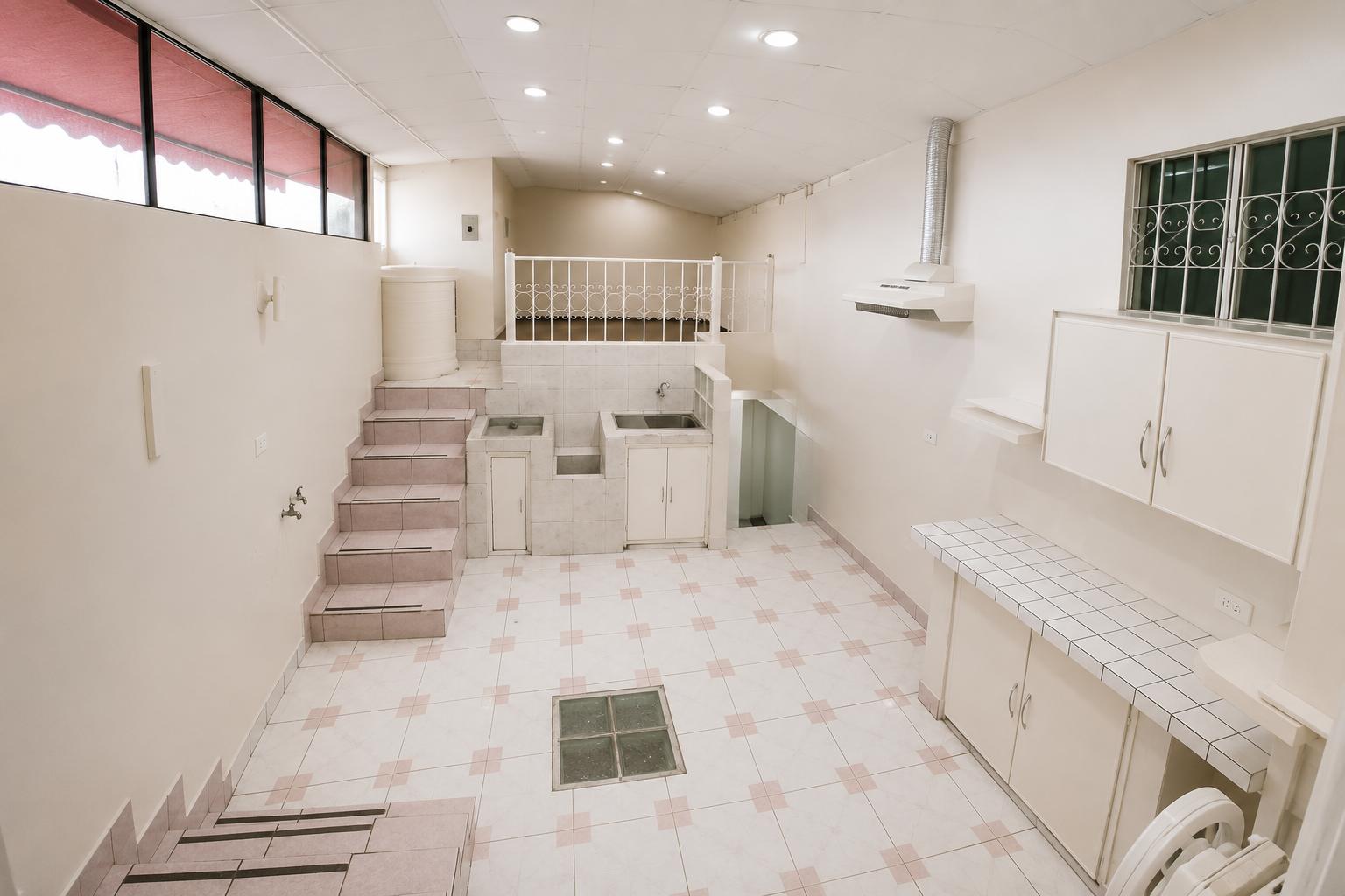 Departamento en alquiler en Pichincha | Quito | Centro de Quito, 10 de Agosto. La Alameda, El Ejido, Puente del Guambra, Colegio Mejia, Colegio Espejo, Hospital Eugenio Espejo, La Maternidad, 70 m²