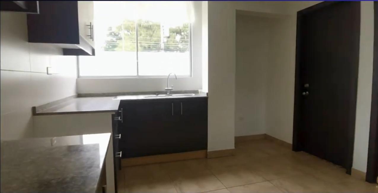 Casa en alquiler en Pichincha | Quito | Tumbaco, Casa en RENTA Tumbaco sector Hilacril Río San Pedro 2 plantas conjunto seguro, 270 m²