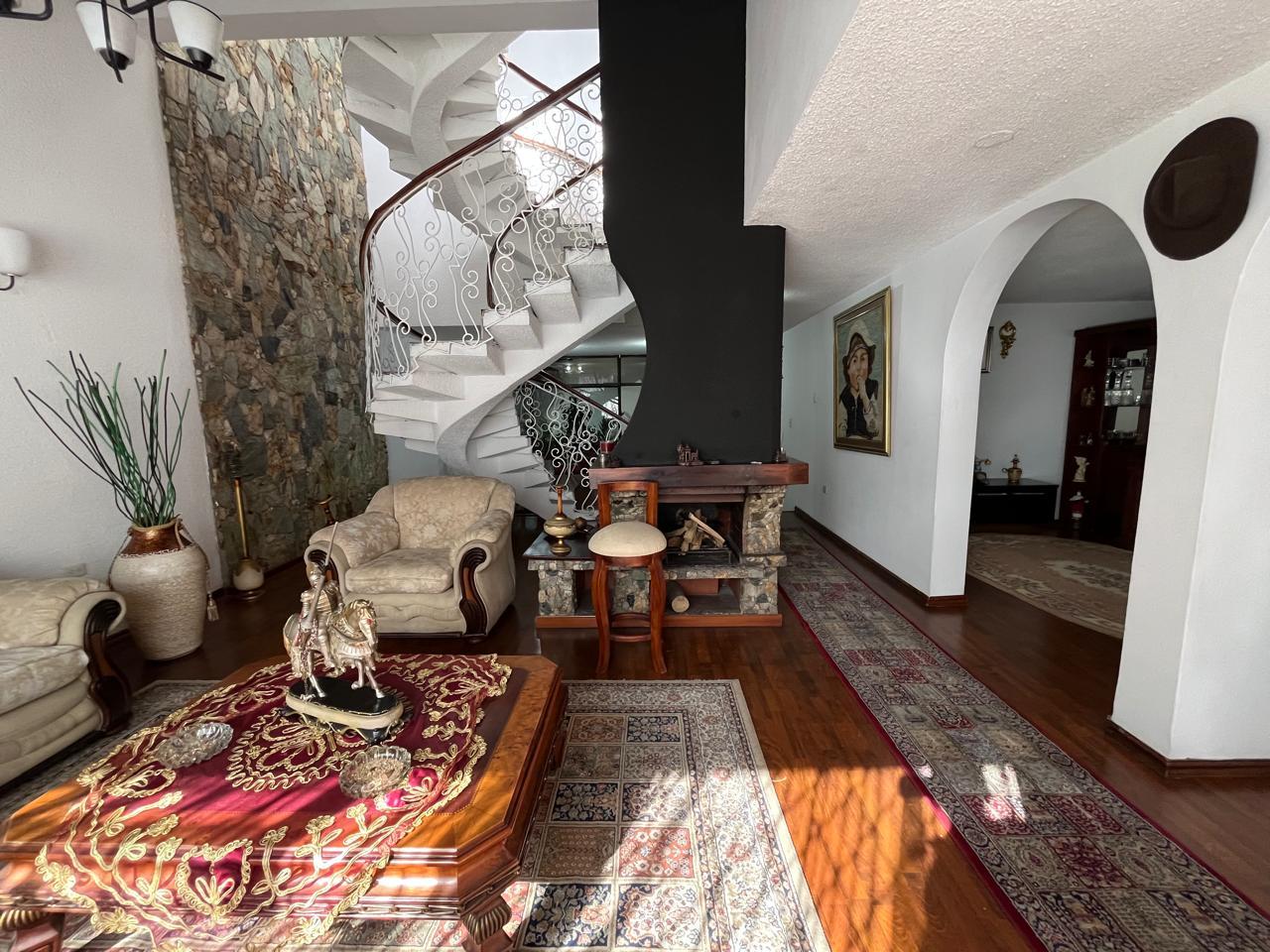 Casa en venta en Pichincha | Quito | La Florida, Yumbos entre José Herboso y Eduardo Naula, 551 m²