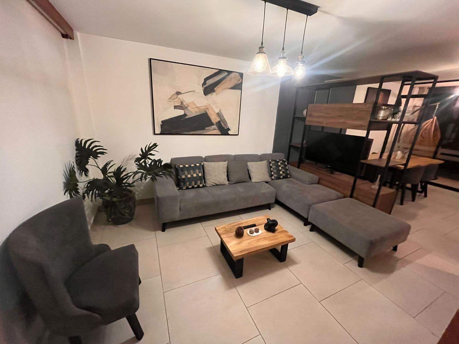 Casa en venta en Pichincha | Quito | La Armenia, Casa de 2 pisos con Piscina en la Armenia | Colegio Gonzaga