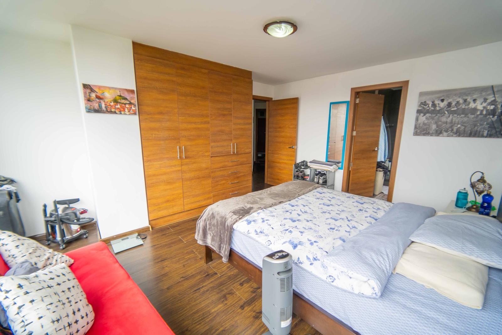 Suite for Sale Eloy Alfaro and Gaspar de Villarroel 6th Floor Panoramic View 5