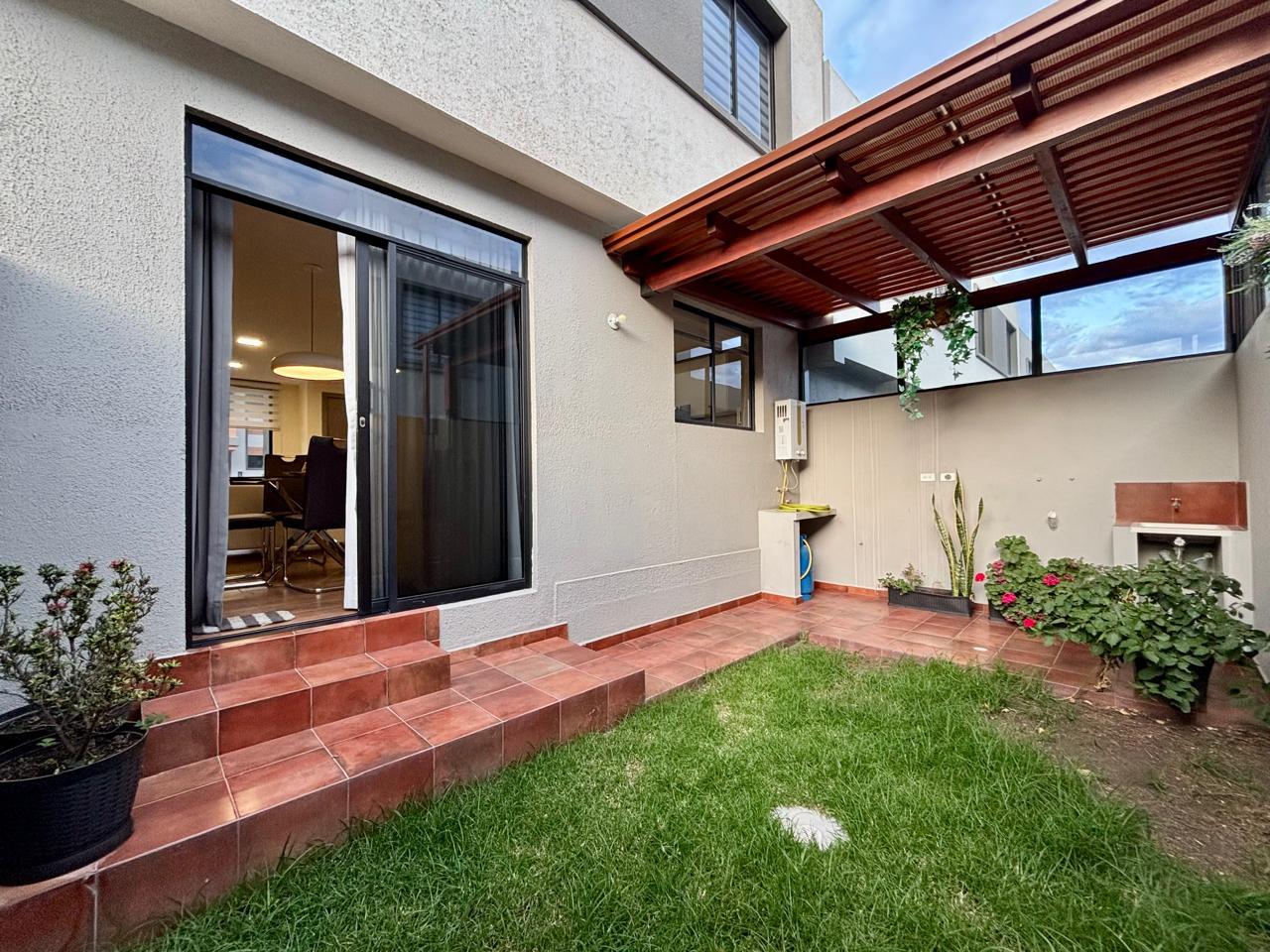 Casa en venta en Pichincha | Quito | Pomasqui, San Antonio de Pichincha - Quito, 118 m²