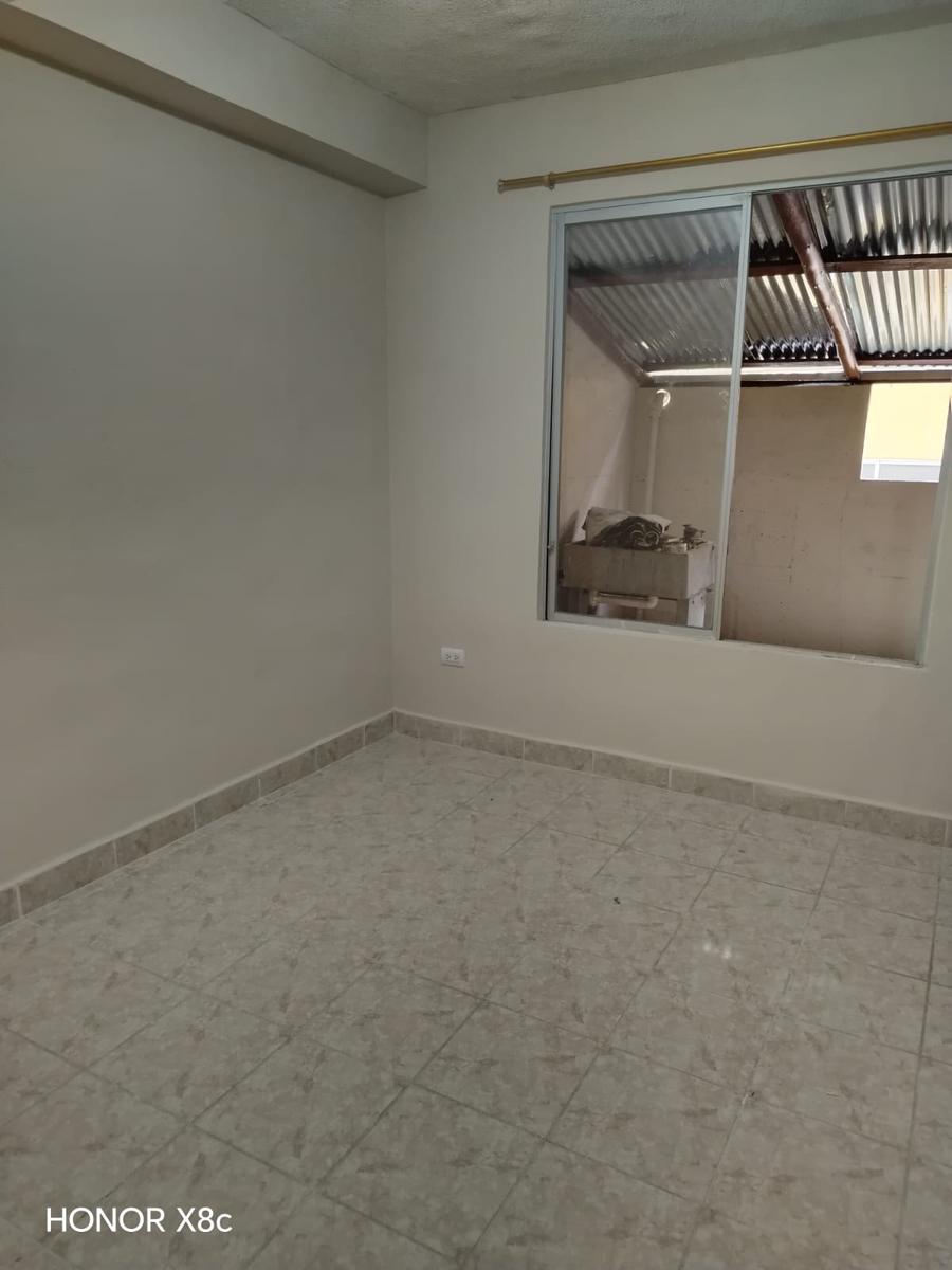 Apartment for Sale in Bellavista Sur, Divino Niño Complex, Opportunity Price 5