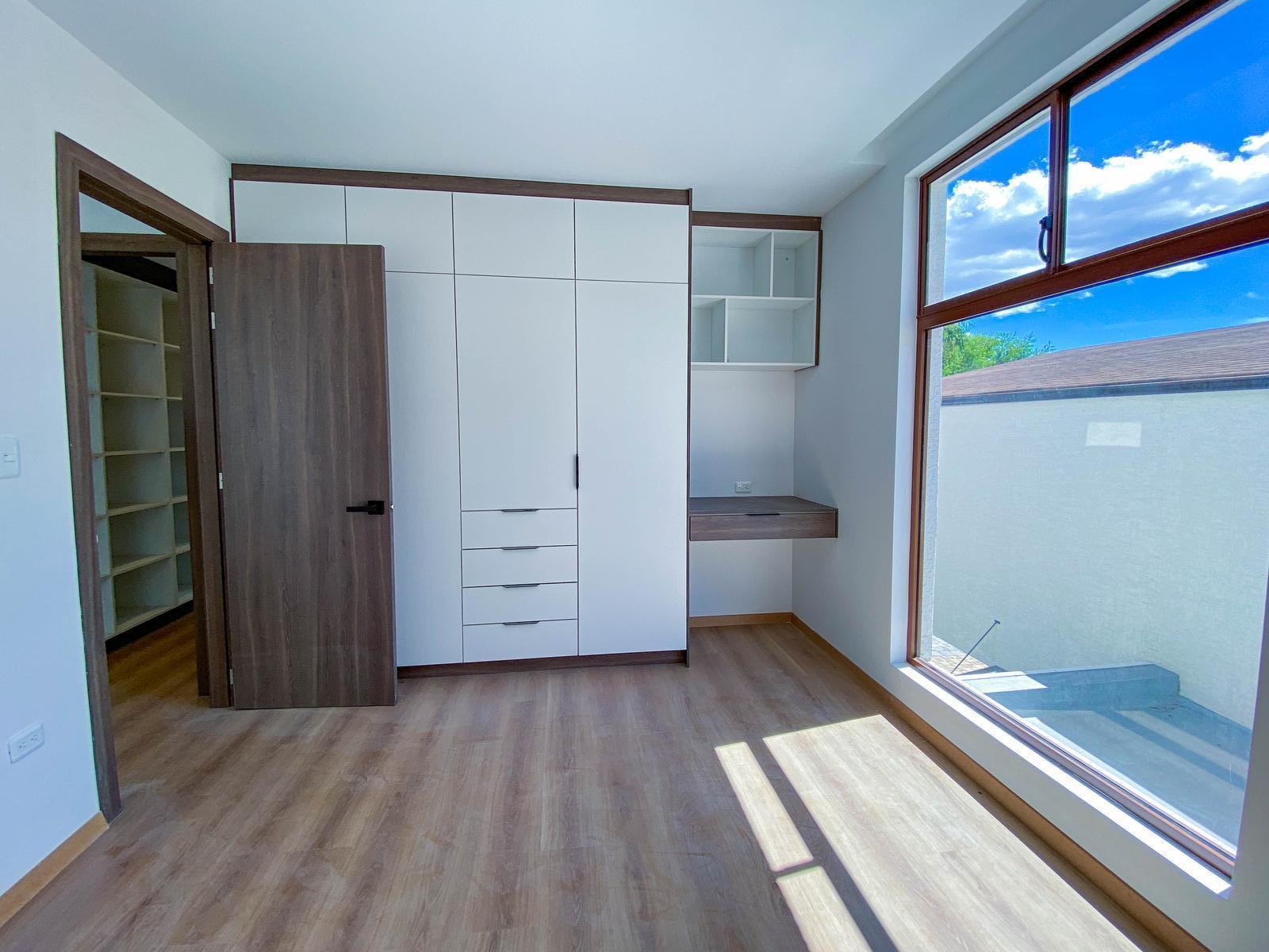 Casa for sale in Pichincha | Quito | Sangolqui, Casa en Venta en Sangolqui a pocos mitunos del Centro Comercial San Luis, 194 m²