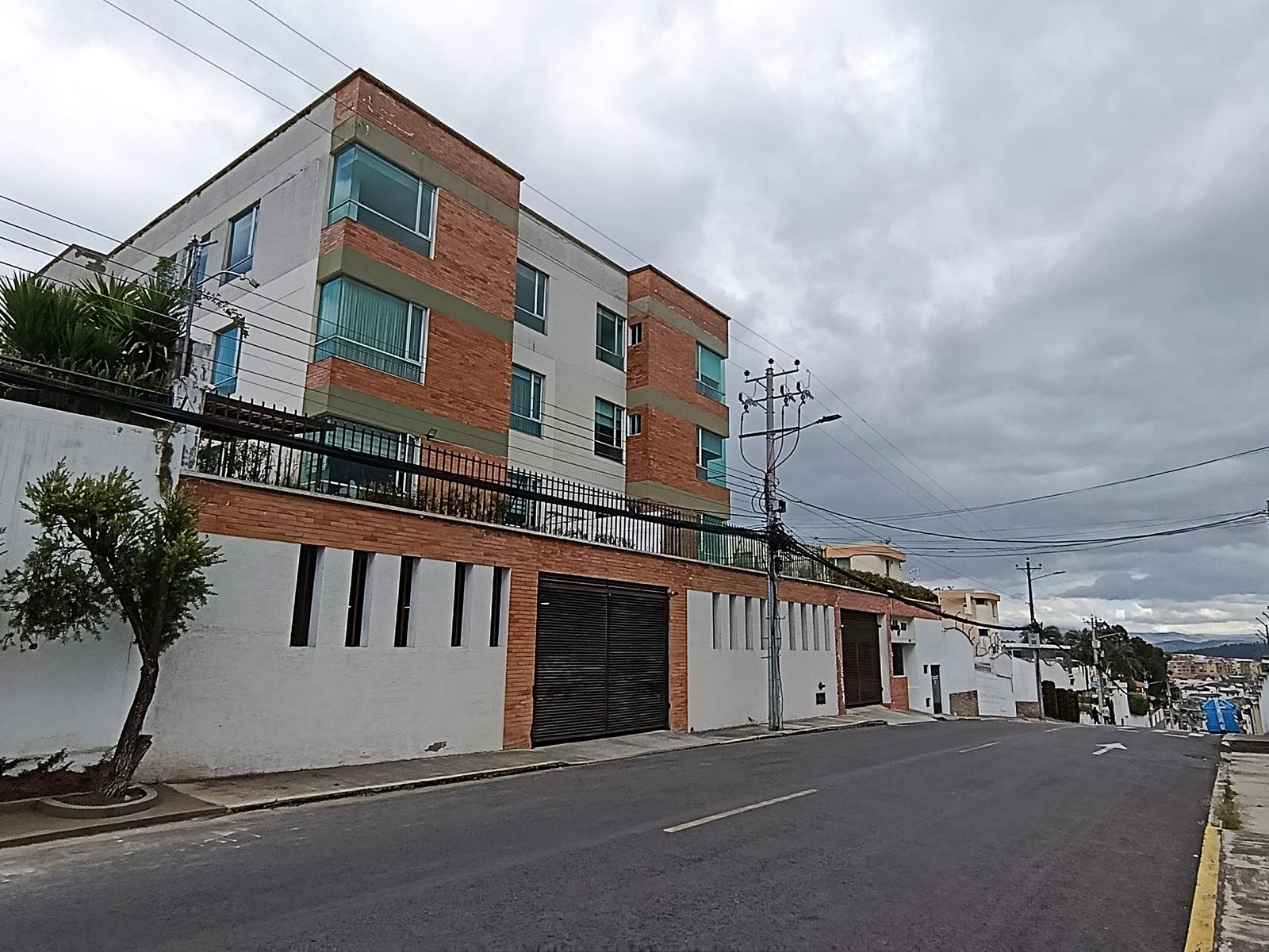 Departamento en venta en Pichincha | Quito | Santa Lucía Alta, De Los Nopales Conjunto Andaluz III, Santa Lucía, 129 m²