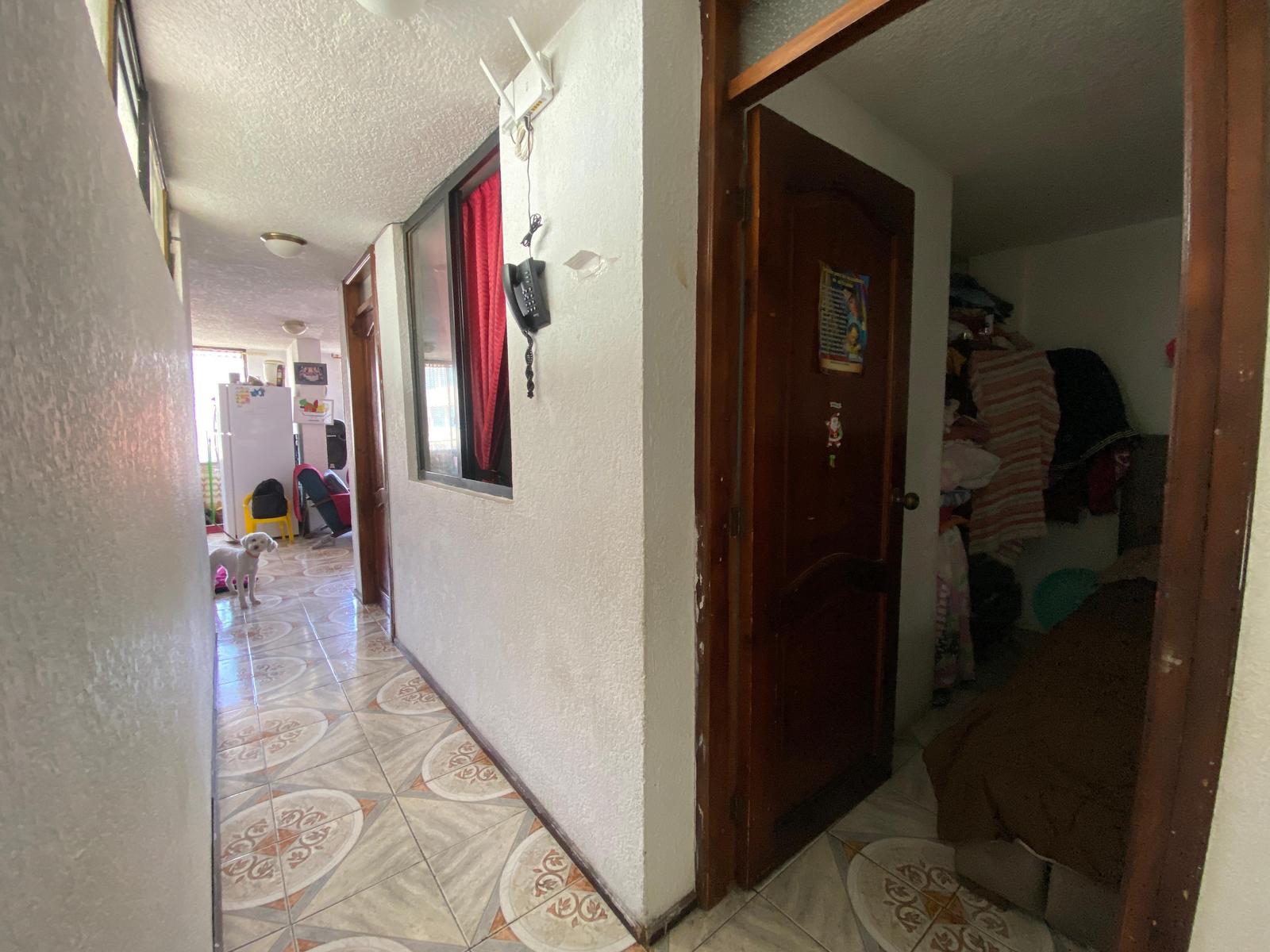 House for sale in Calderon 5