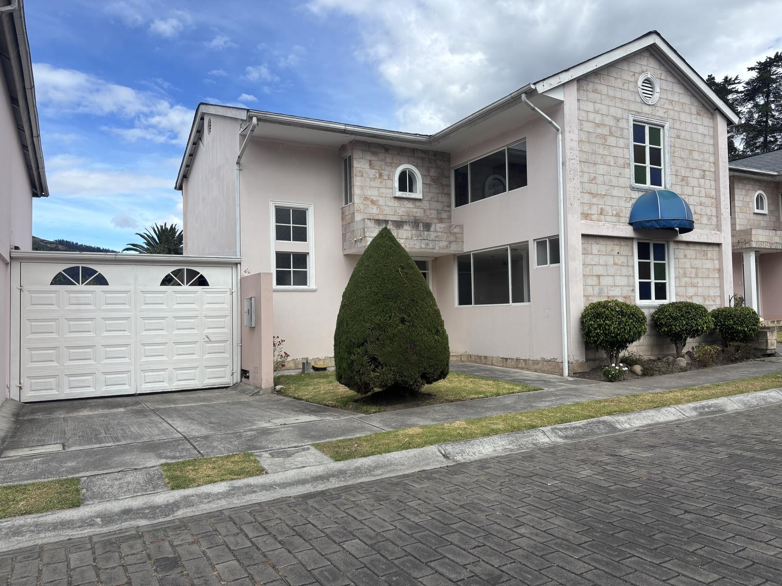 Casa en venta en Pichincha | Quito | La Armenia, Sebastian de Calle Sebastian de Benalcazar, 234 m²