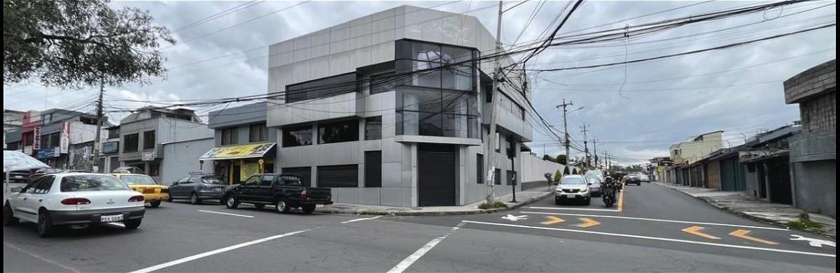 SALE: Strategic Commercial Corner with Secure Home in Kennedy
