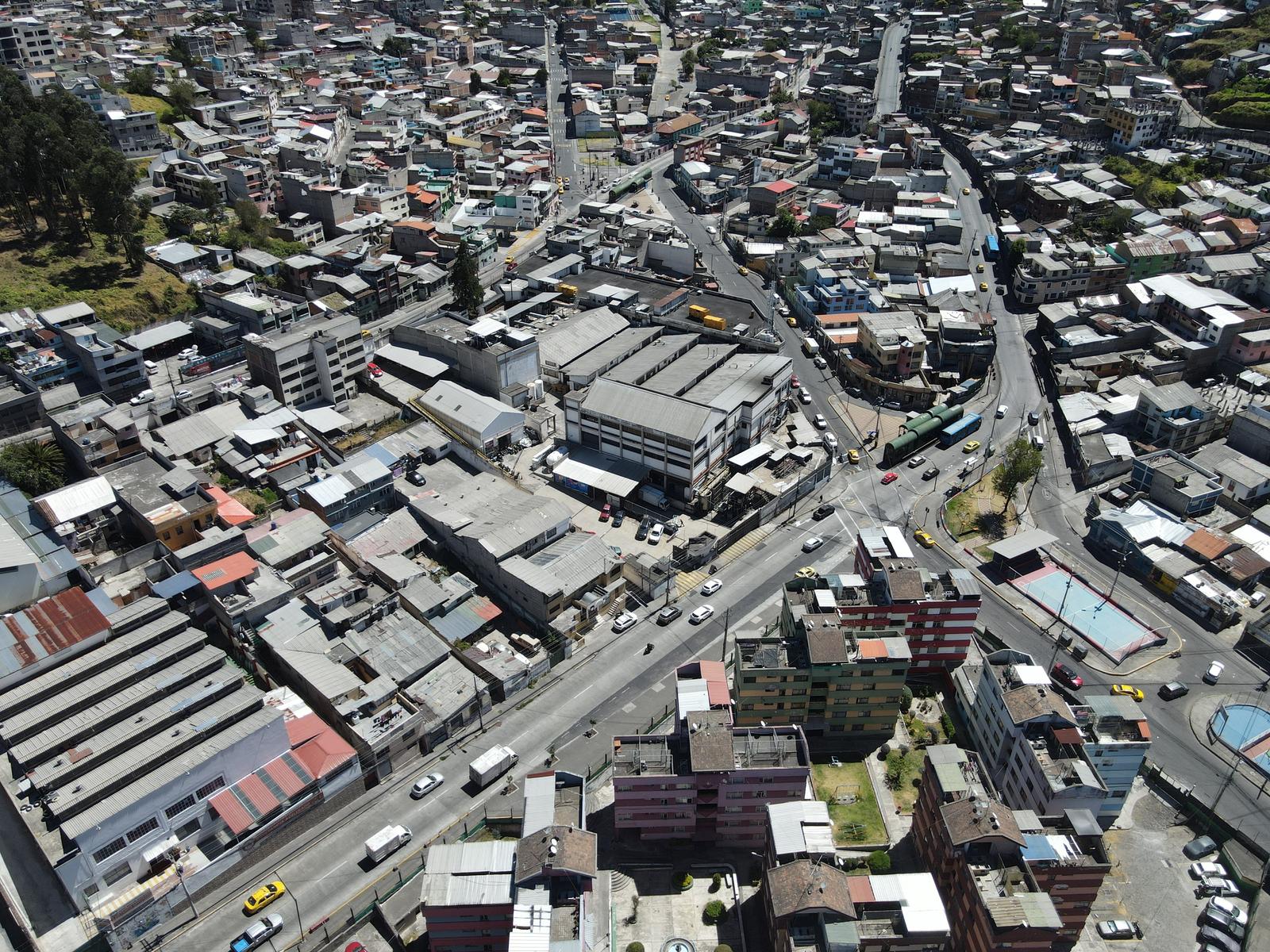 Terreno en venta en Pichincha | Quito | La Magdalena, La Magdalena, Dos puentes , Athaualpa,, 1597 m²
