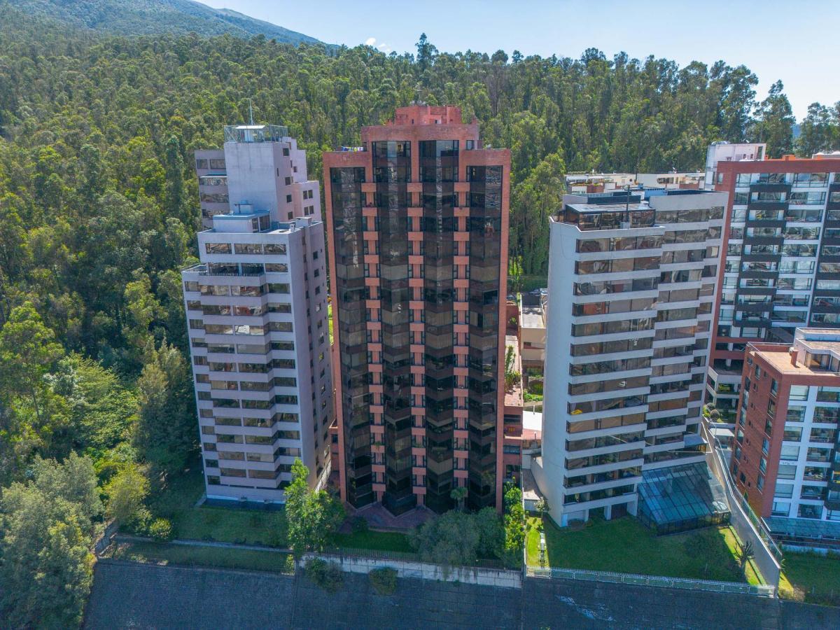 Departamento en venta en Pichincha | Quito | El Bosque, El BOSQUE calle Alonso de Torres Quito, 410 m²