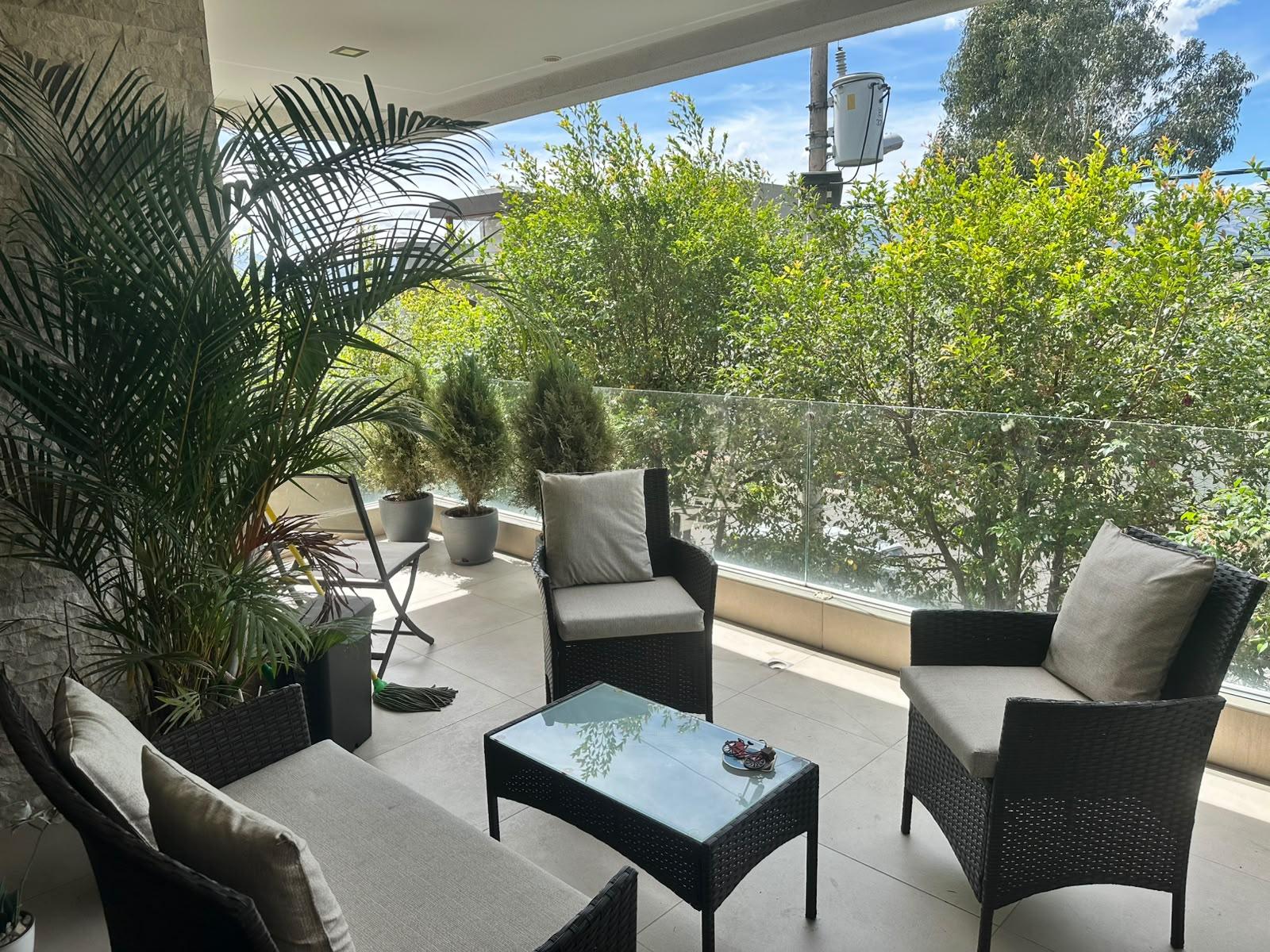 Departamento en alquiler en Pichincha | Quito | Cumbayá, Urbanización Vista Hermosa Cumbayá, 99 m²