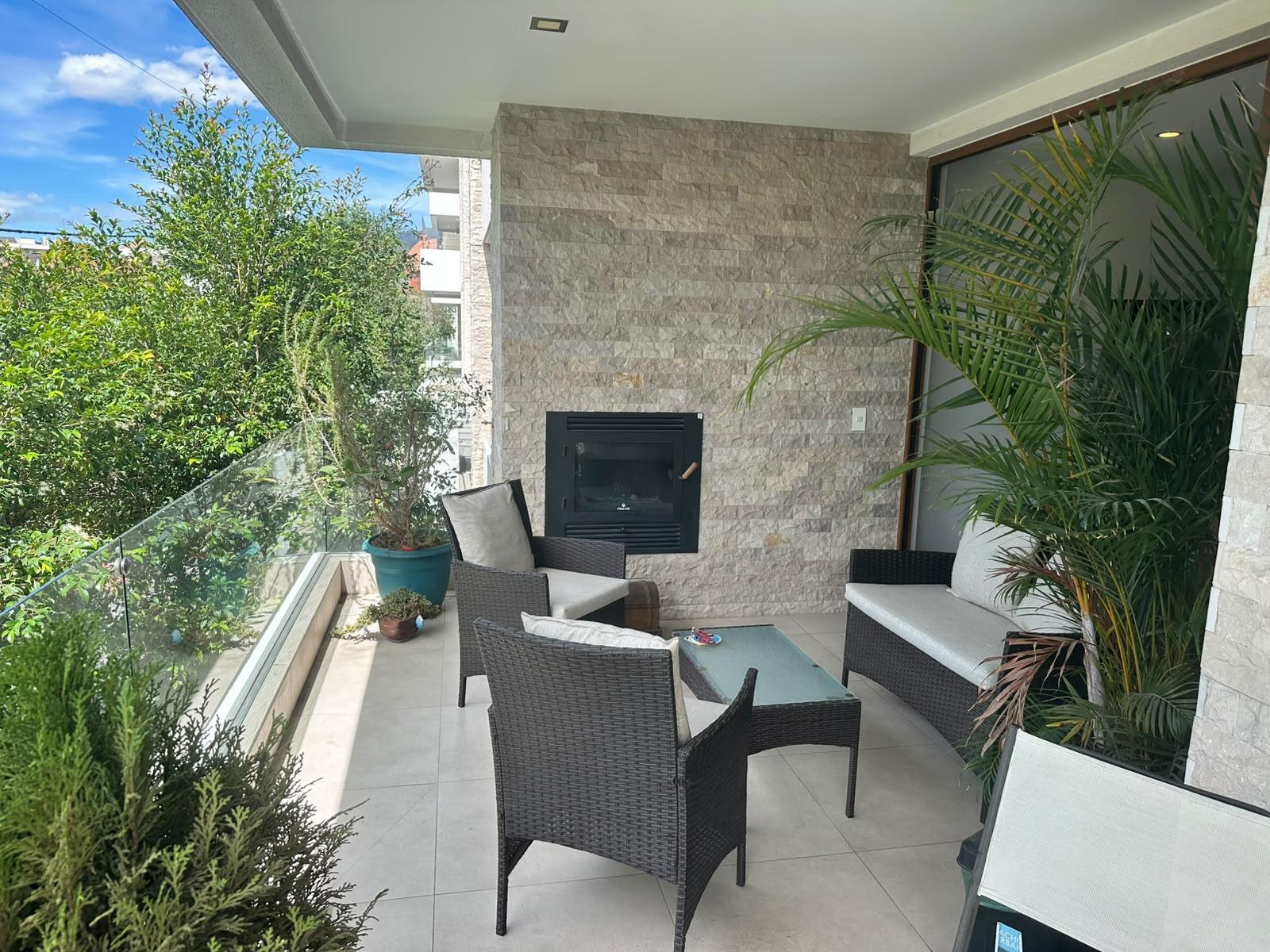 Departamento en alquiler en Pichincha | Quito | Cumbayá, Urbanización Vista Hermosa Cumbayá, 99 m²