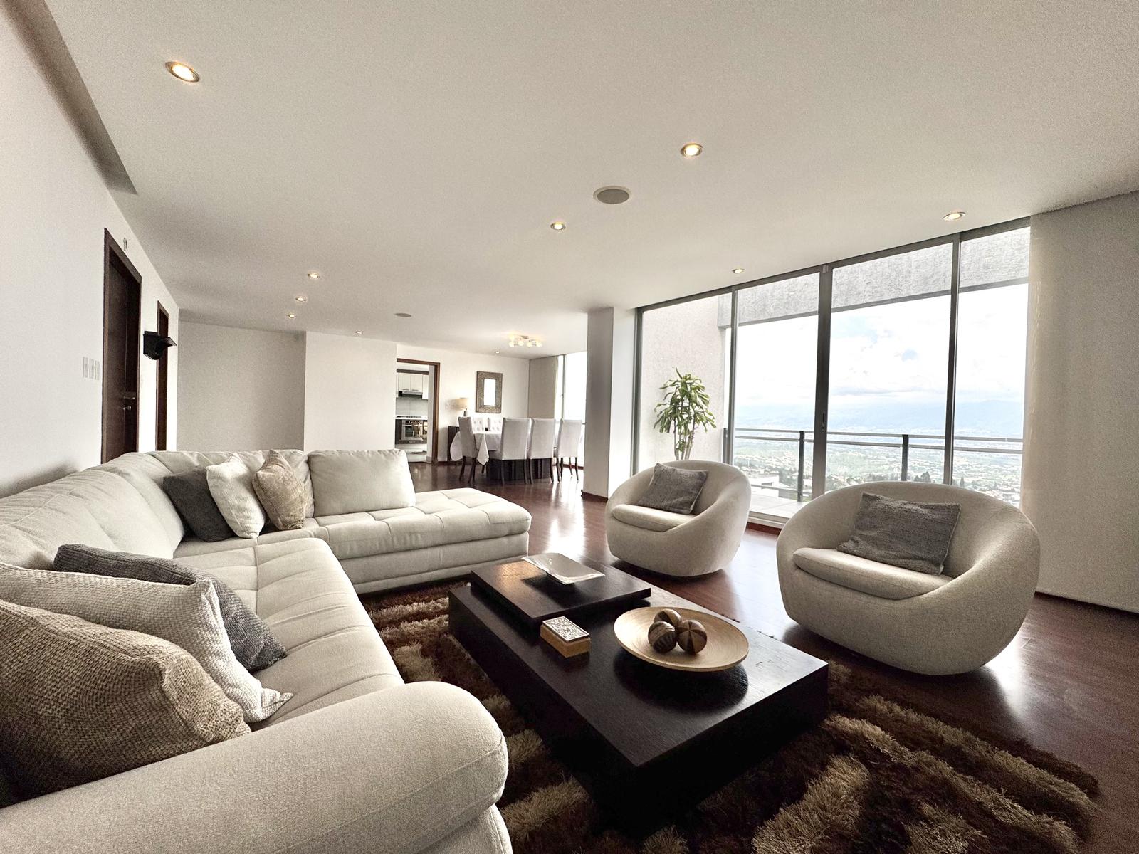 Penthouse Department with Terrace for Rent in Vista Grande, Miravalle
