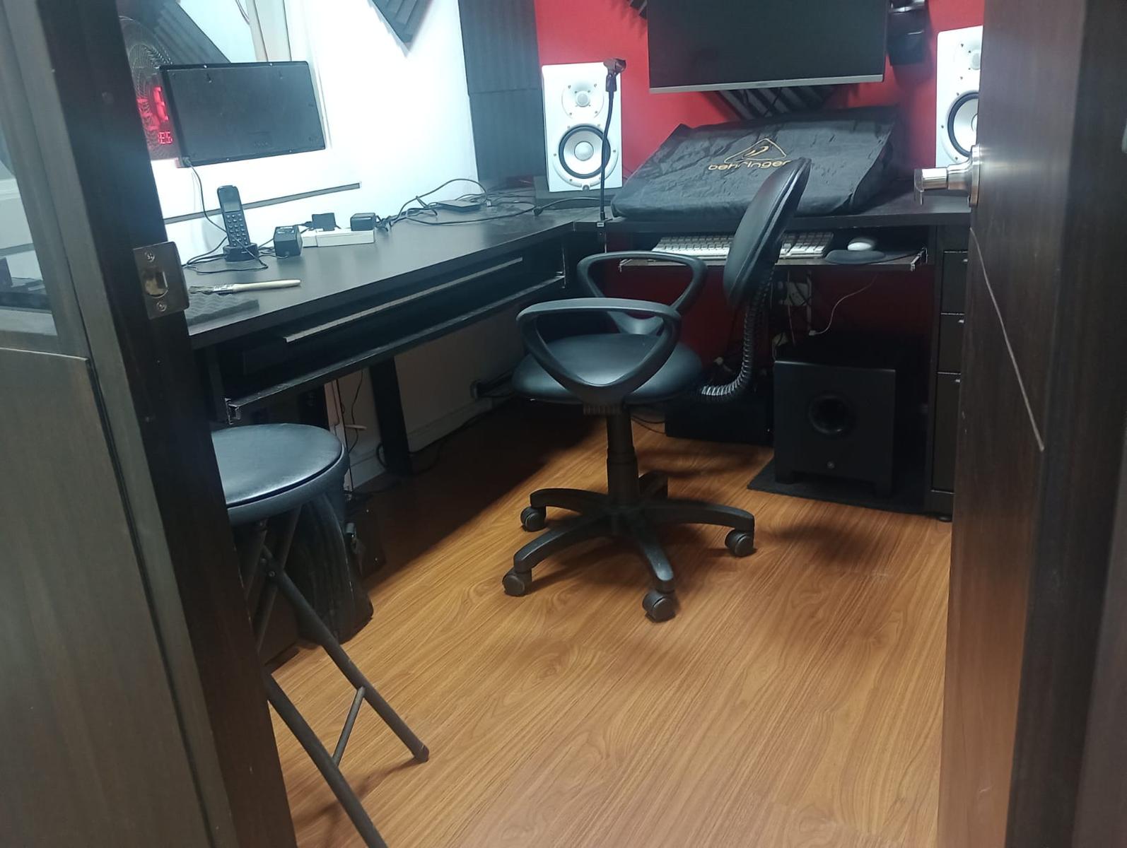 Oficina en venta en Ecuador | Pichincha | Quito, AV. 10 DE AGOSTO A POCOS PASOS DE LA AV. COLÓN, 44 m²