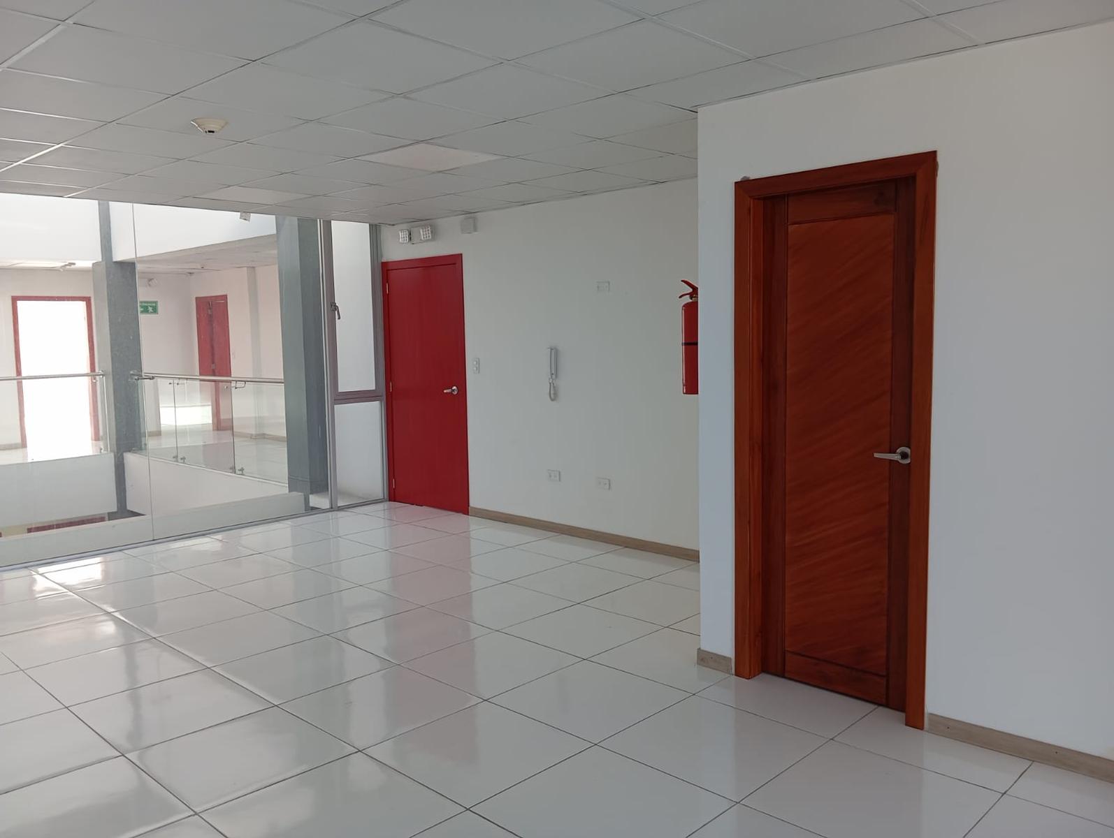 Oficina en venta en Pichincha | Quito | Iñaquito, OFICNAS Y CONSULTORIOS EN VENTA POR ESTRENAR JUAN DIGUJA Y VOZANDES al 200