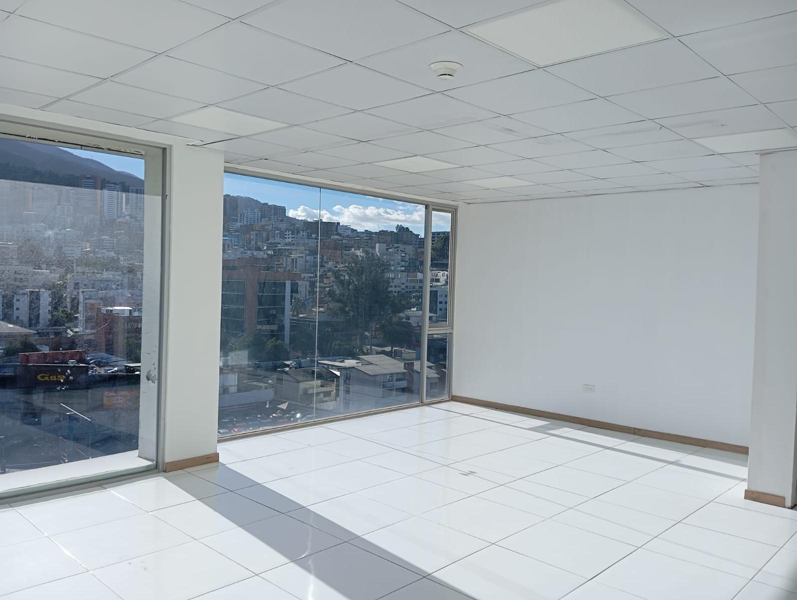 Oficina en venta en Pichincha | Quito | Iñaquito, OFICNAS Y CONSULTORIOS EN VENTA POR ESTRENAR JUAN DIGUJA Y VOZANDES al 200
