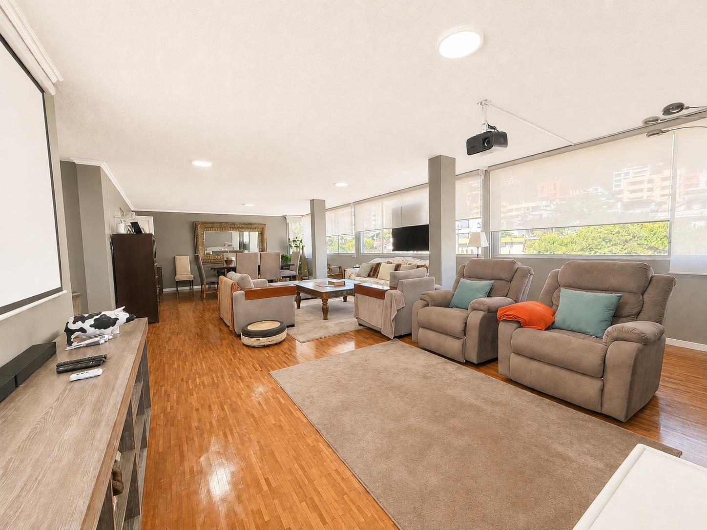 Departamento en venta en Pichincha | Quito | Unión Nacional, Francisco Frias y Marcos Jofre, 211 m²