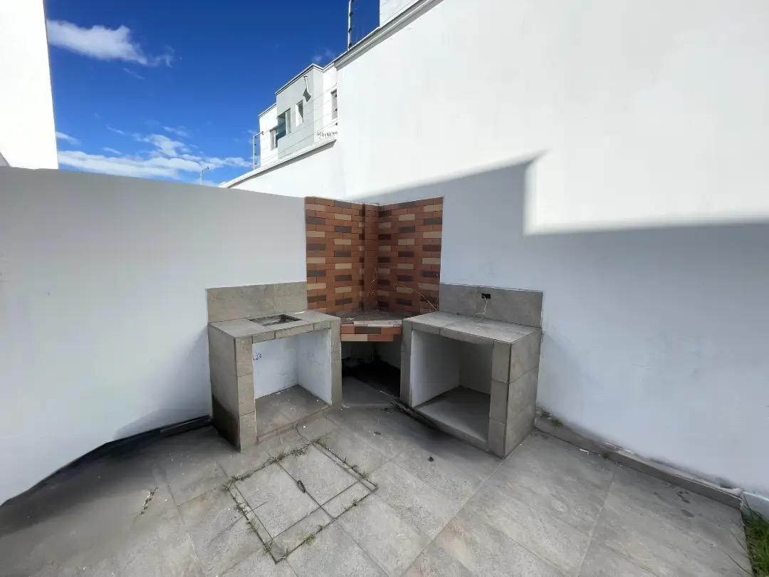 Casa en venta en Pichincha | Quito | Nayón, Elías Sinalín y Antonio José de Sucre, 217 m²