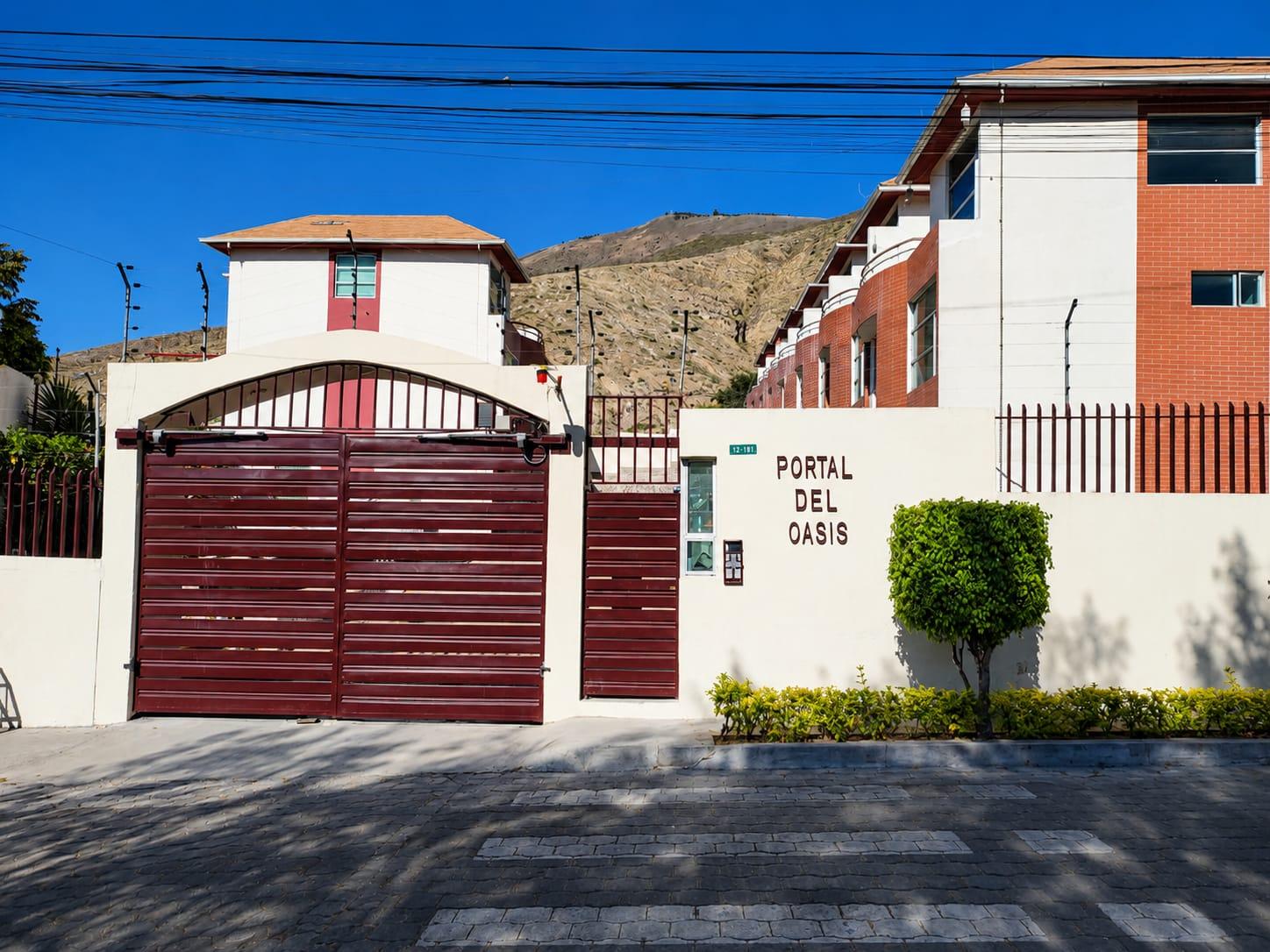 Casa en venta en Pichincha | Quito | Mitad del Mundo, Vendo Casa en Mitad del Mundo, San Antonio de Pichincha, Conjunto Portal del Oasis, 180 m²