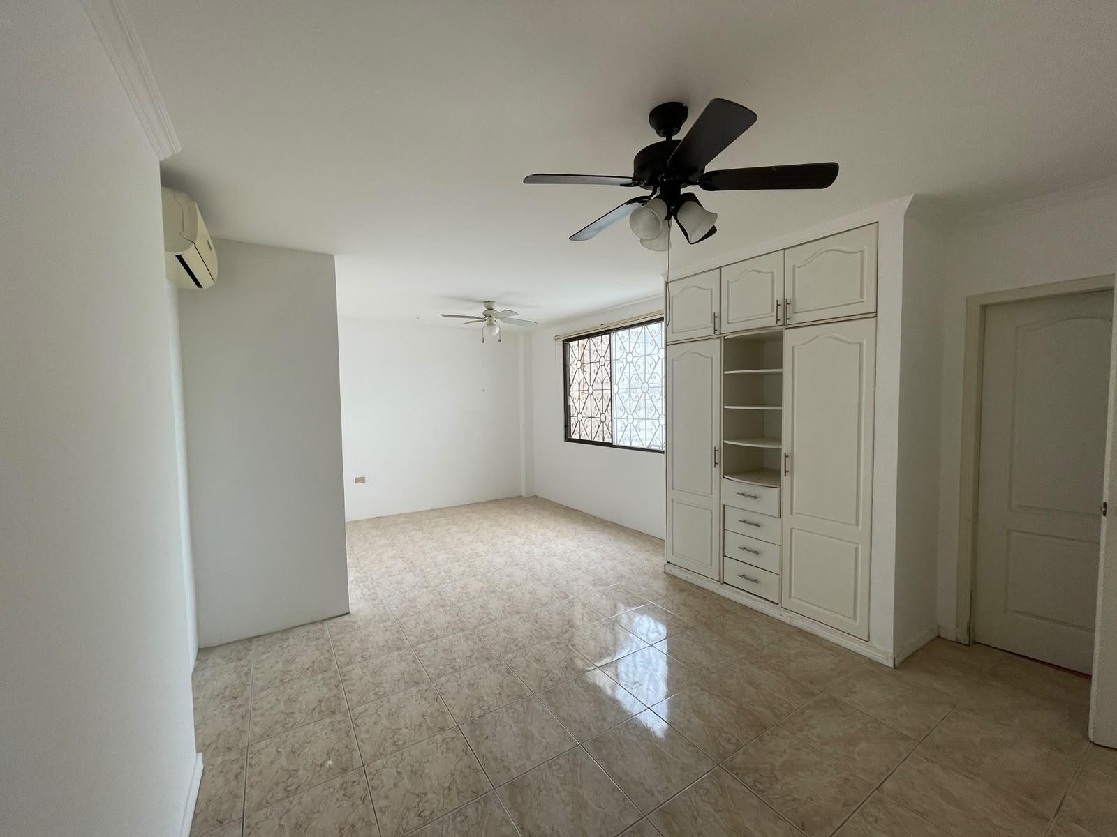 Casa en venta en Manabí | Manta | Sur de Manta, Manta Beach, 212 m²