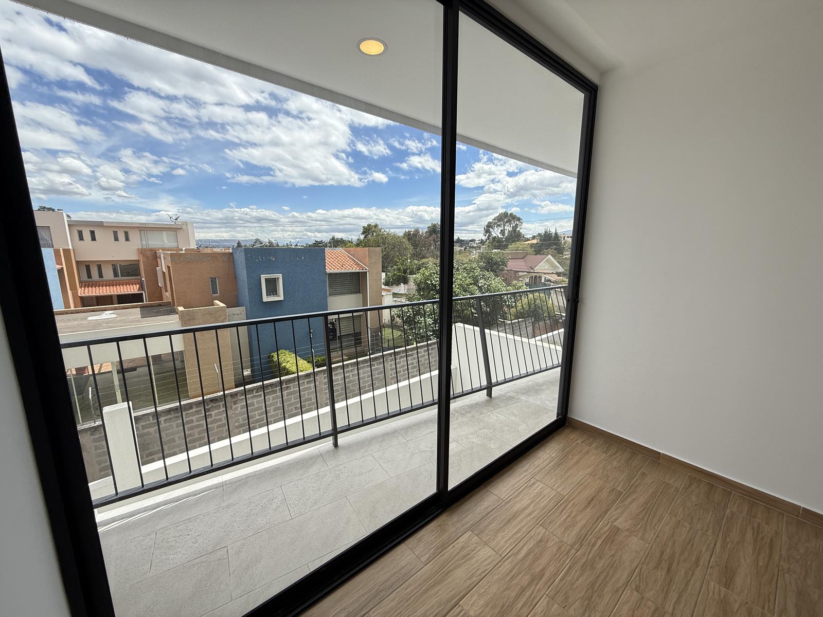 Departamento en alquiler en Pichincha | Quito | Tumbaco, La Ceramica, 81 m²