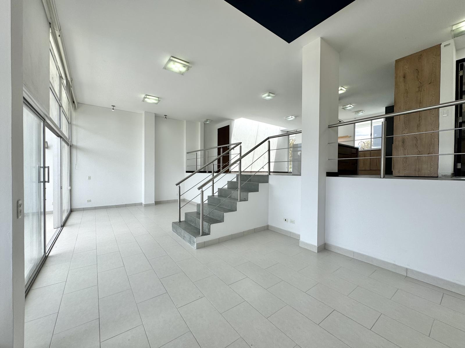 PH Apartment with Rental Income in Cumbayá 3