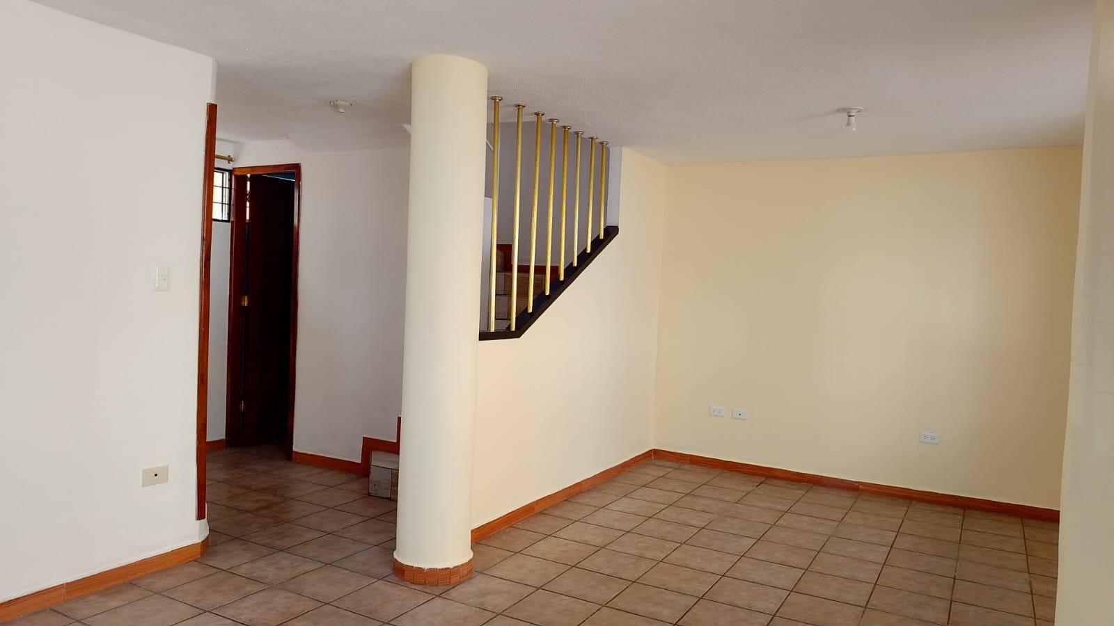 Casa en venta en Pichincha | Quito | Quitumbe, Quitumbe,Chillogallo,Quicentro, 106 m²