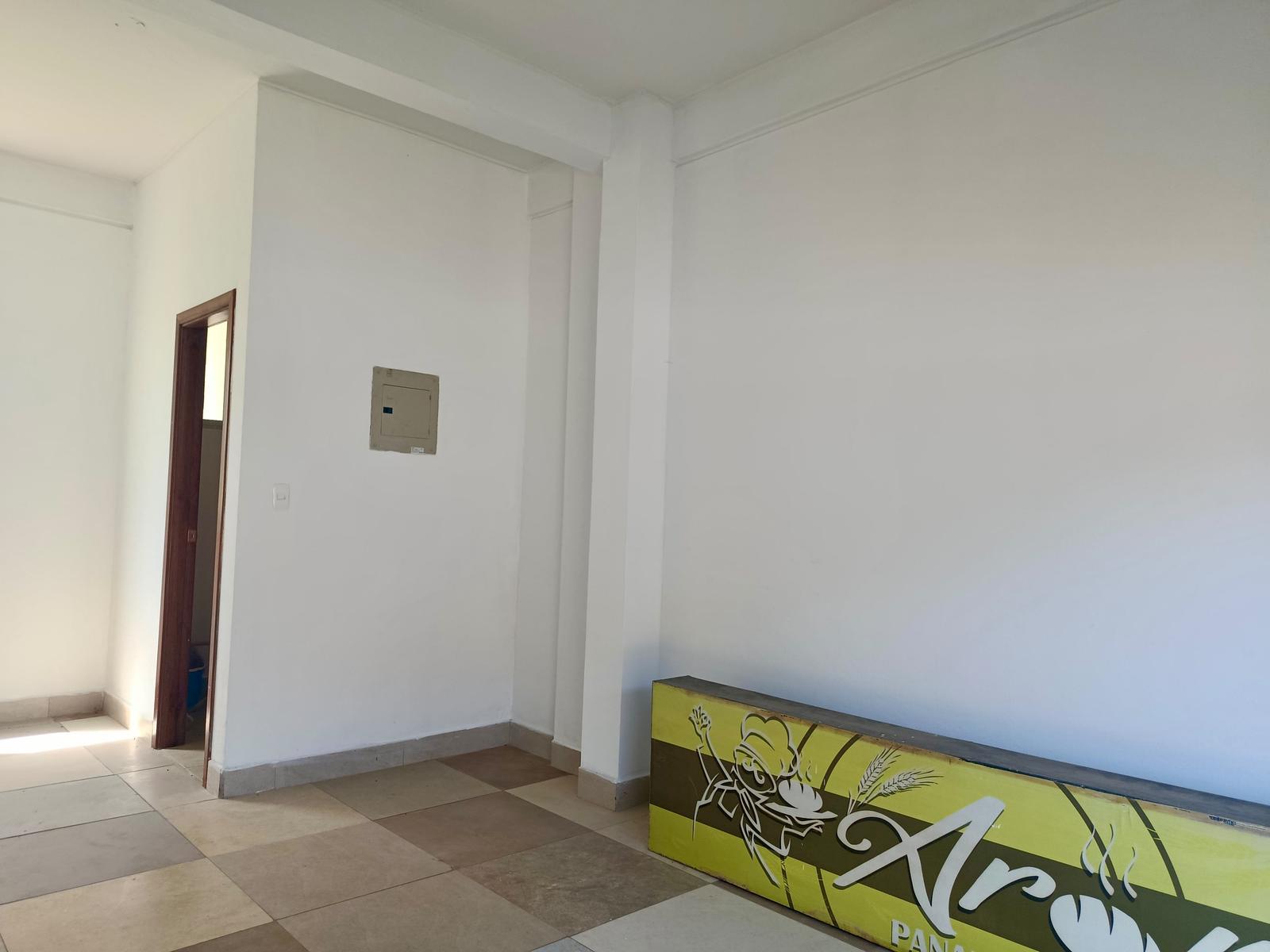 Local en venta en Pichincha | Quito | Pusuqui, Juan Pio Montufar Manzana No. 29, 27 m²