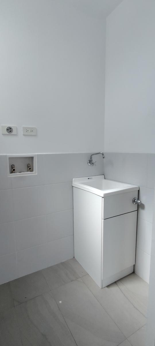 Departamento for sale in Pichincha | Quito | La Mariscal, VENTA DE SUITE MODERNA CON EXCELENTE VISTA Y AMENITIES / CENTRO NORTE